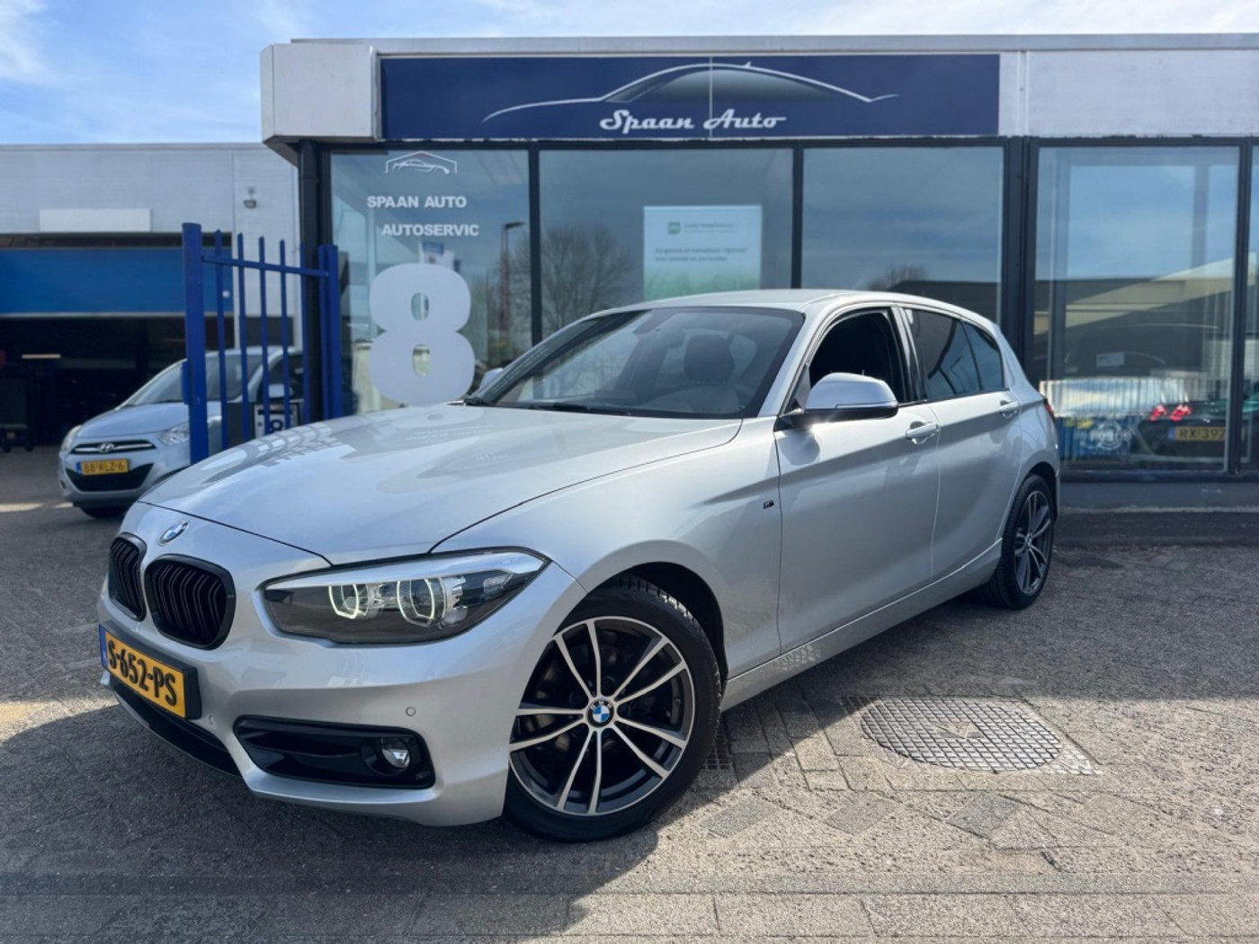 BMW 118i 118i Edition M-Sport Shadow High Executive | AUTOMAAT | AIRCO | 2019 - voorkant