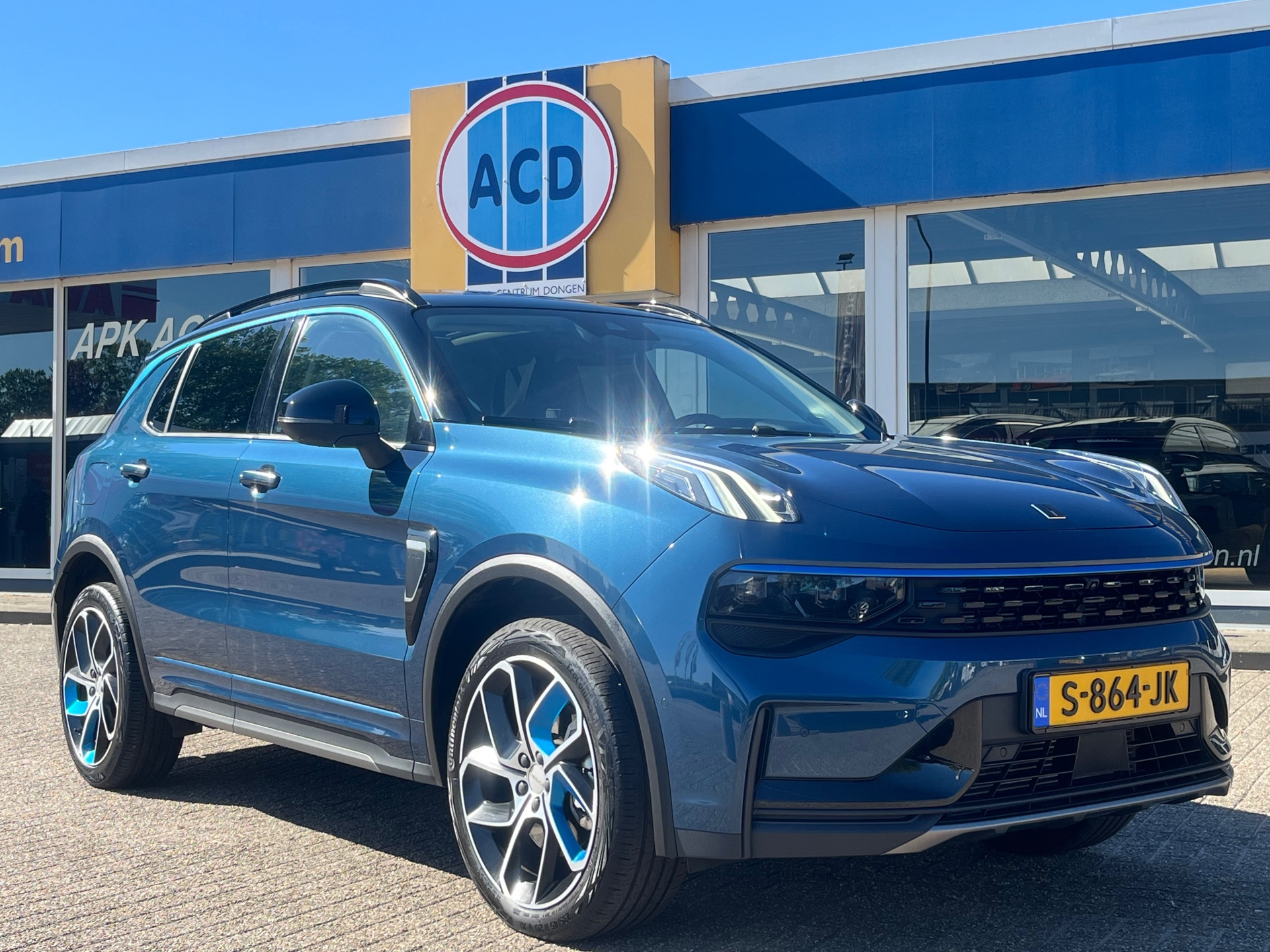 Foto van Lynk&co LYNK & Co 01