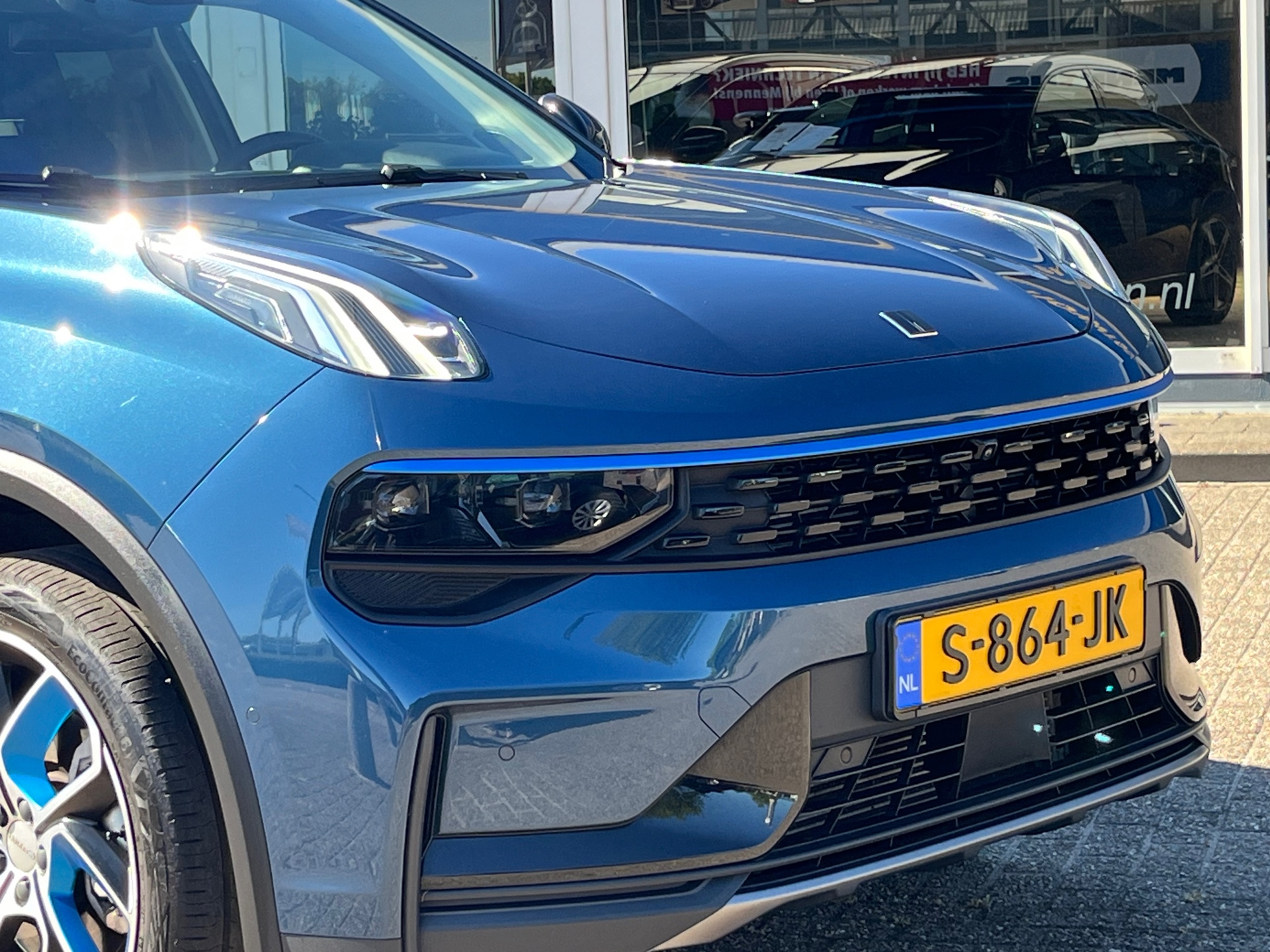 Foto van Lynk&co LYNK & Co 01