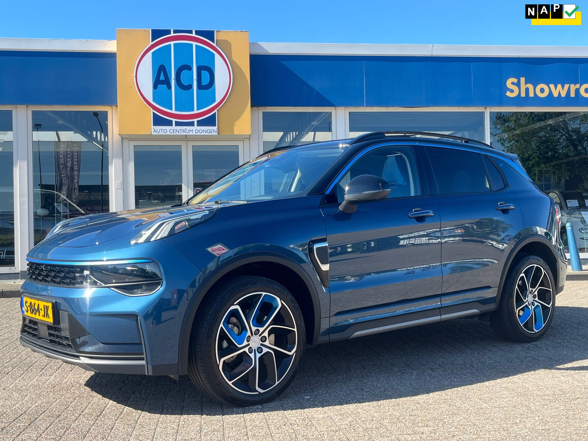 Lynk&co LYNK & Co 01 1.5 261pk PHEV 7DCTH | Orig.NL | PanoramaDak | 360 graden Camera | Carplay | 2023 - voorkant