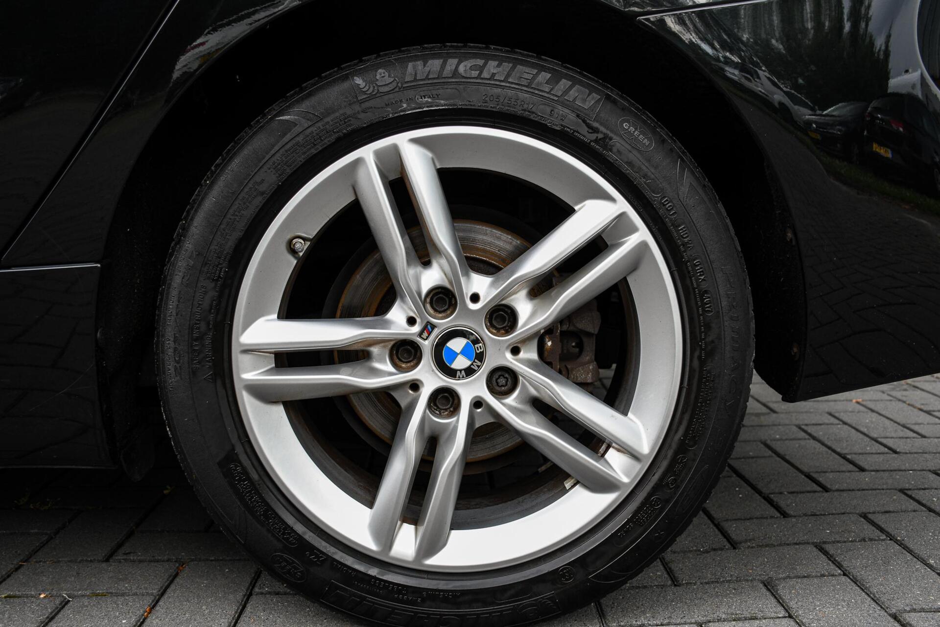 Foto van BMW 218i Active Tourer