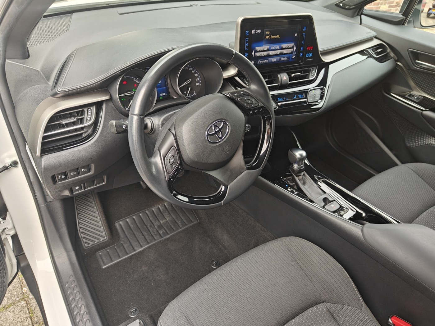 Foto van Toyota Toyota C-hr