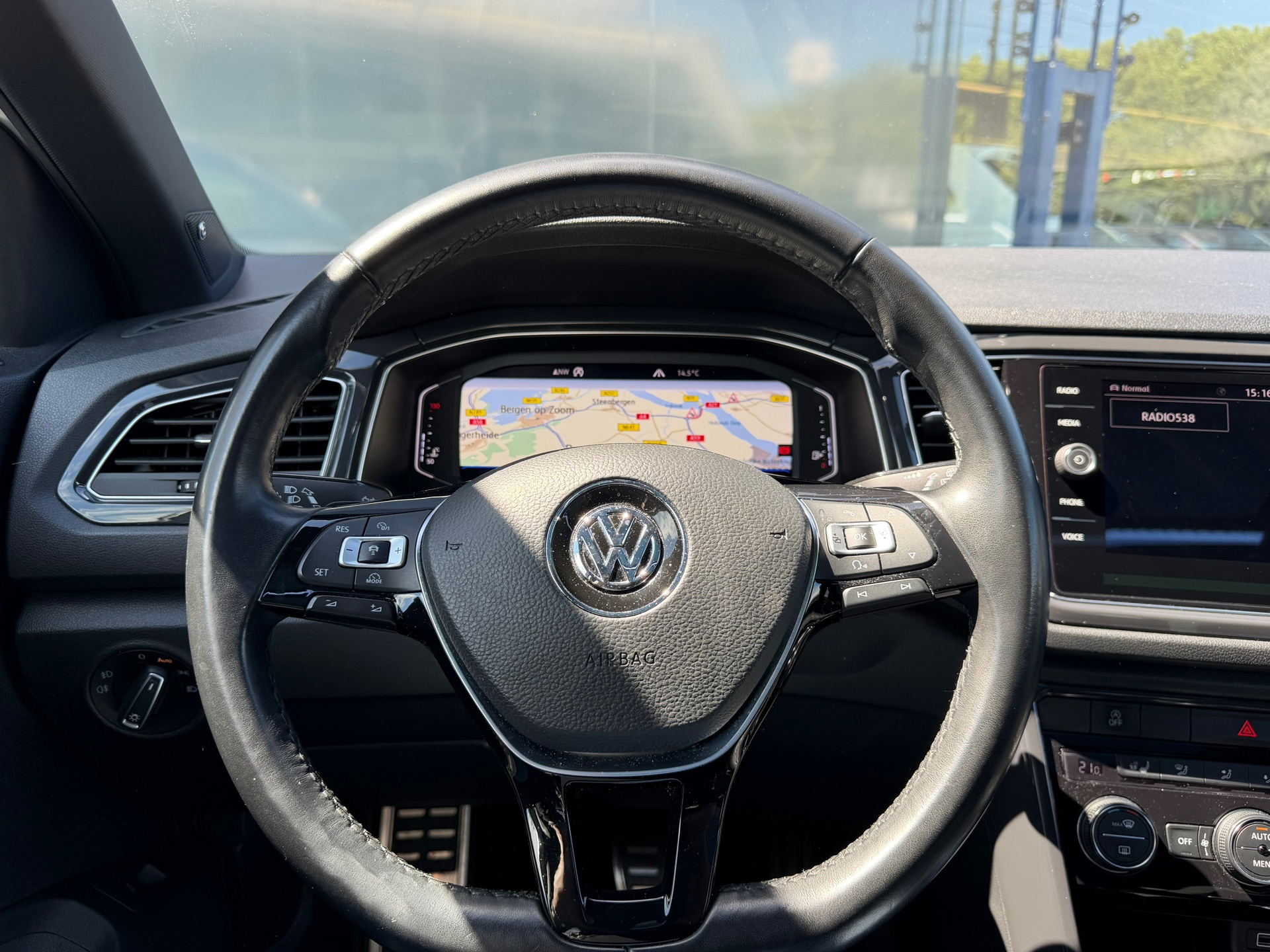 Foto van Volkswagen T-roc
