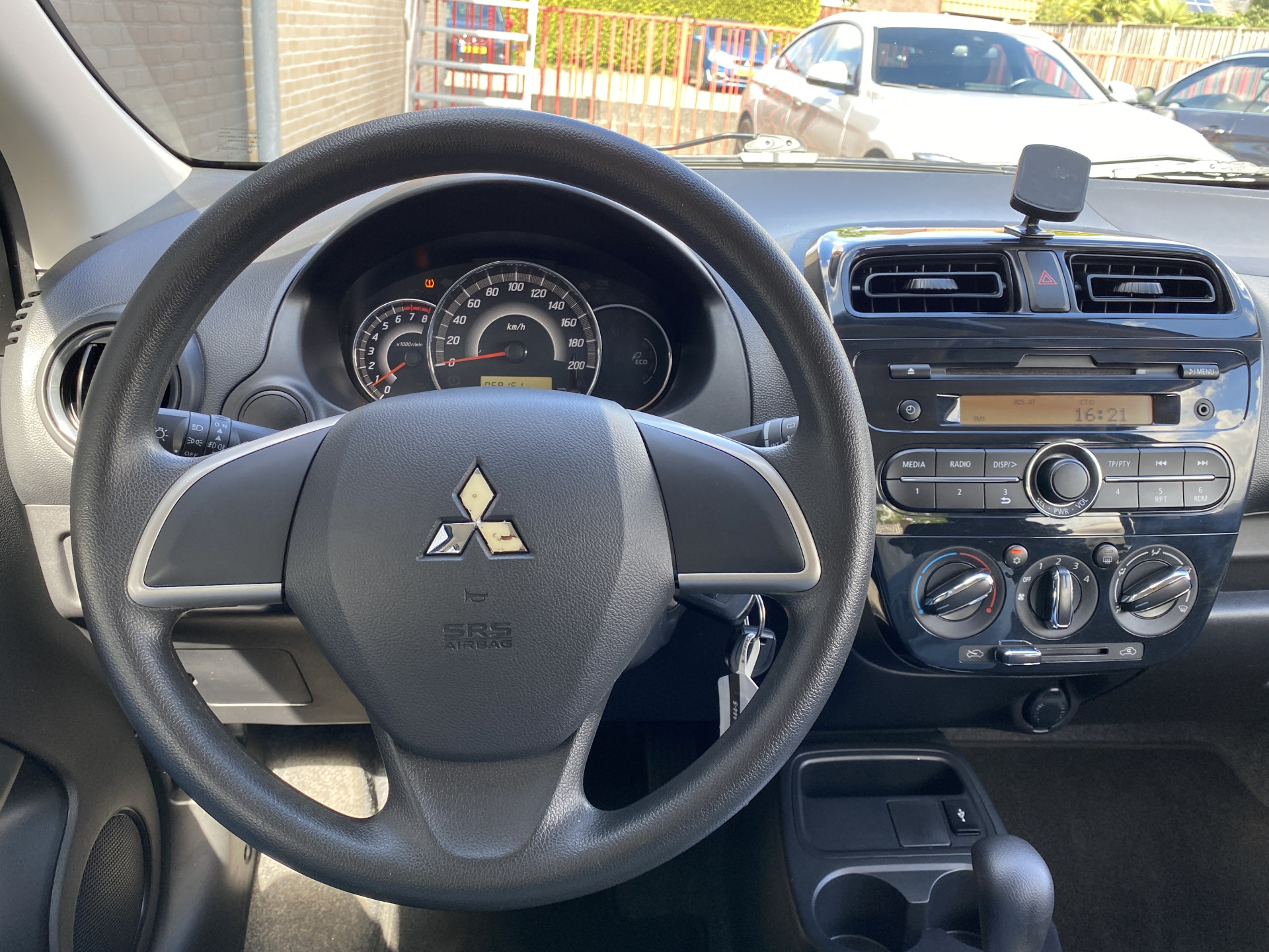 Foto van Mitsubishi Space Star