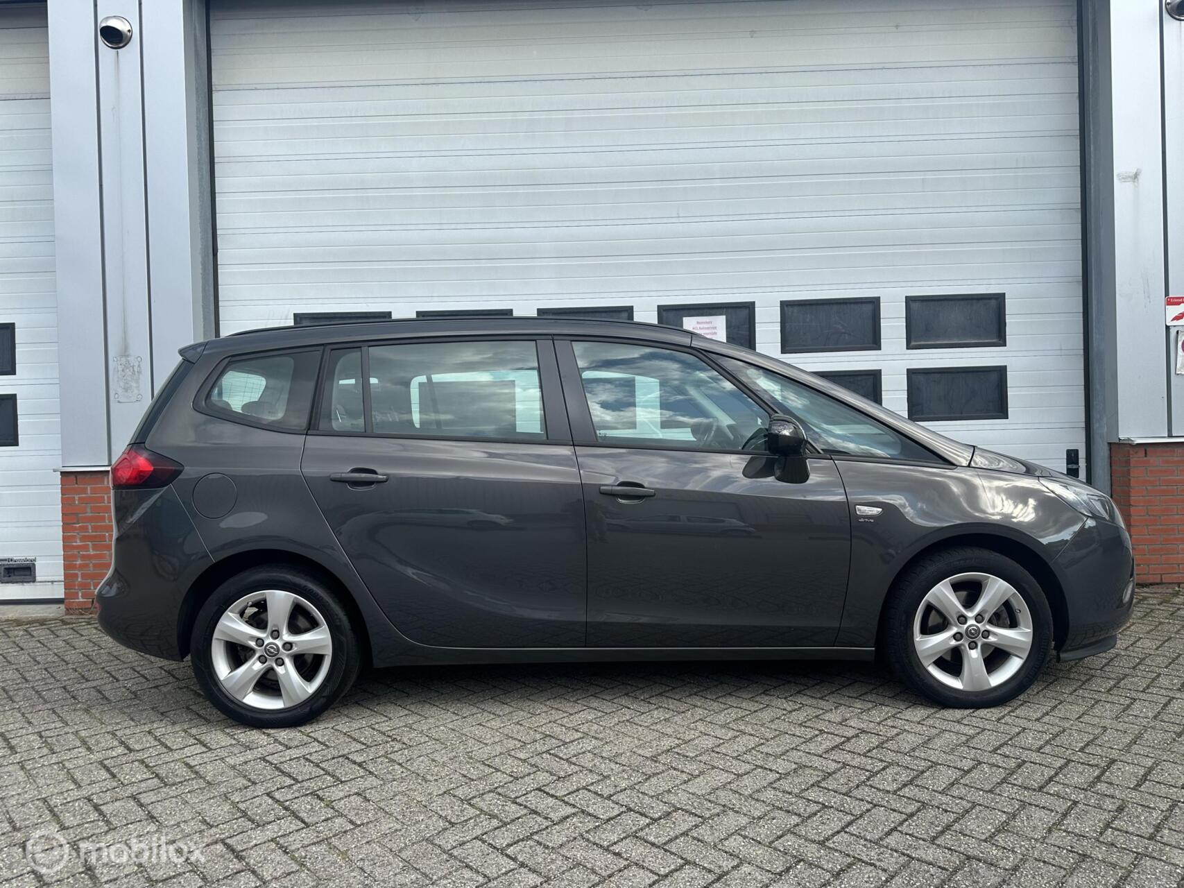 Foto van Opel Zafira Tourer