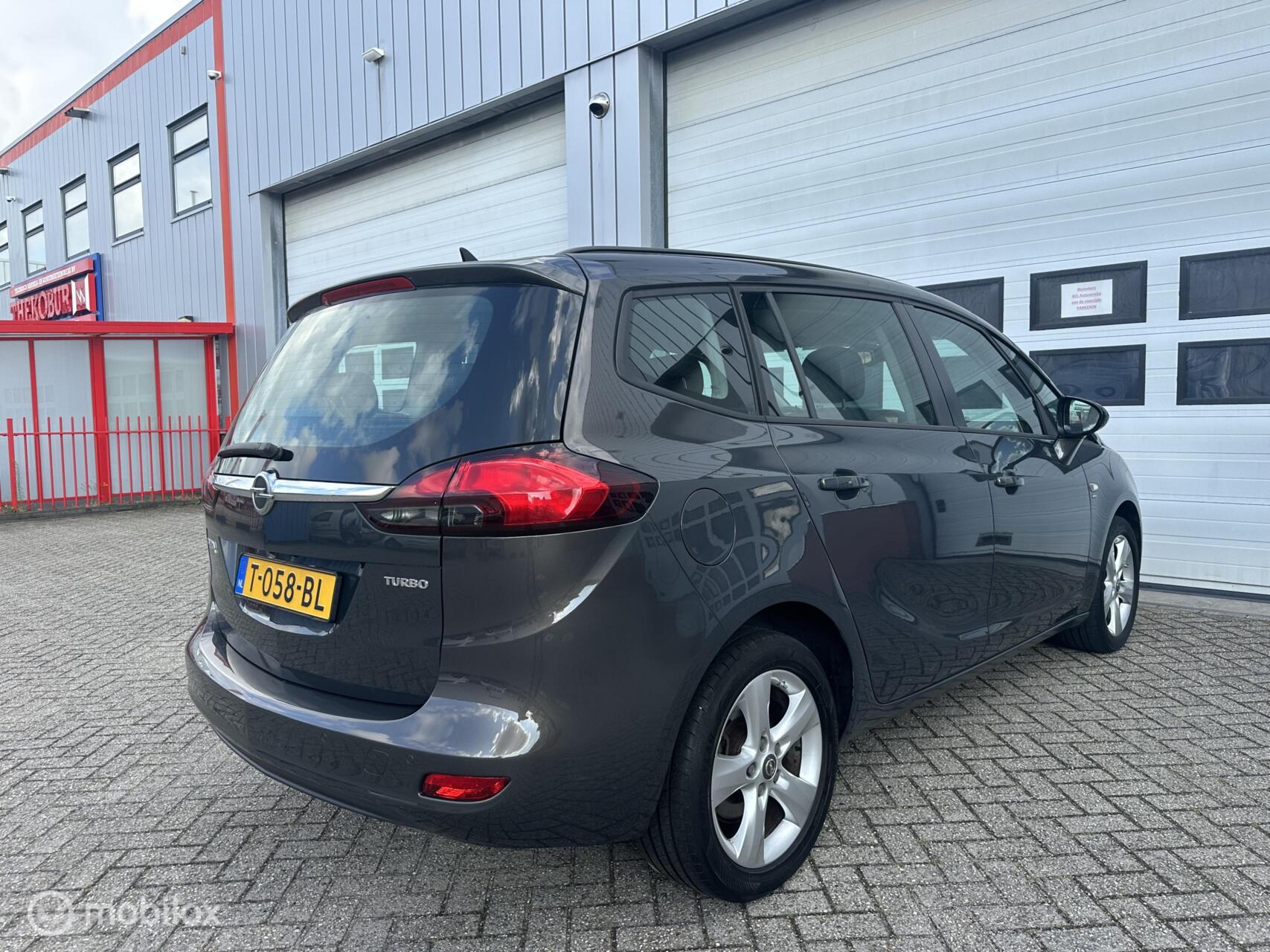 Foto van Opel Zafira Tourer