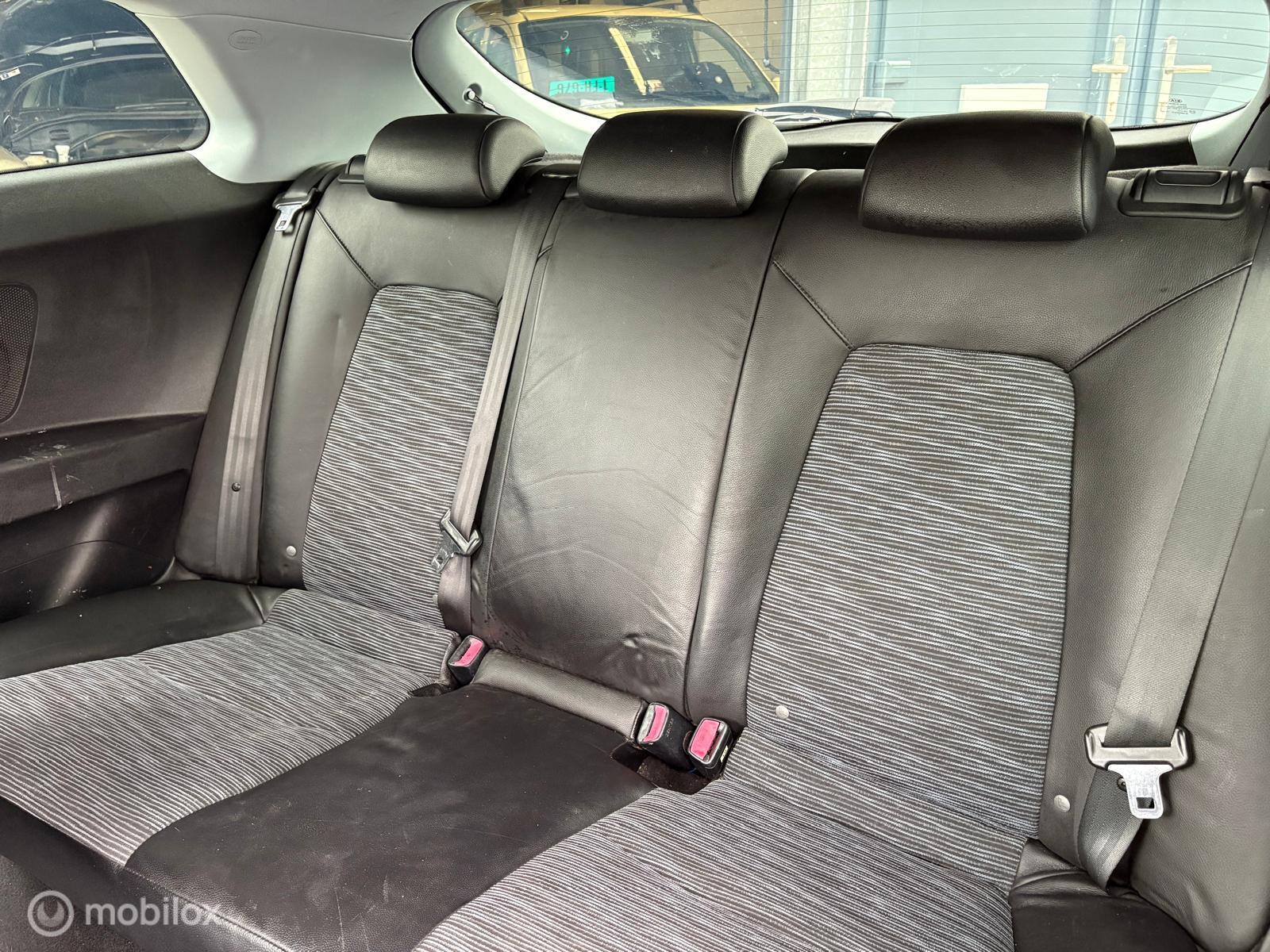 Foto van Kia Cee D
