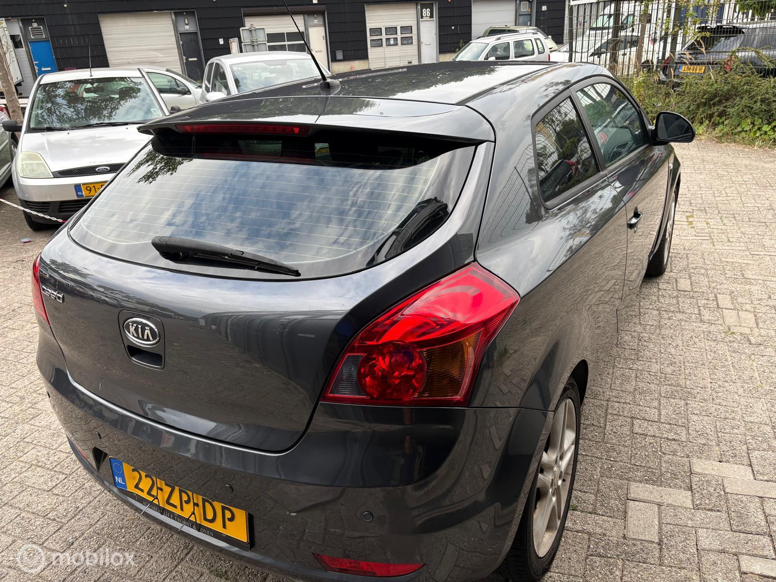 Foto van Kia Cee D