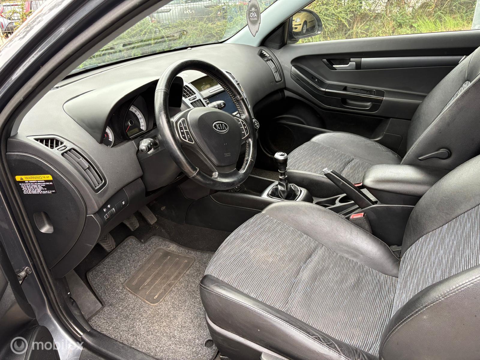Foto van Kia Cee D