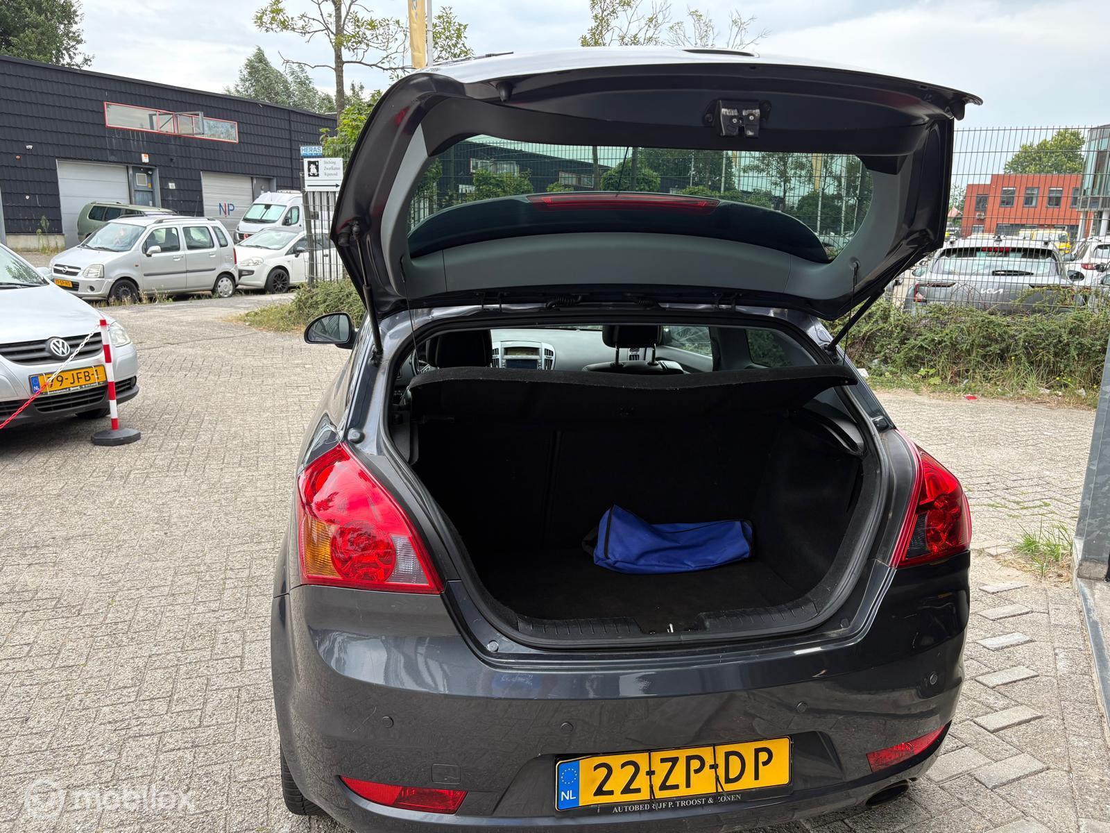 Foto van Kia Cee D
