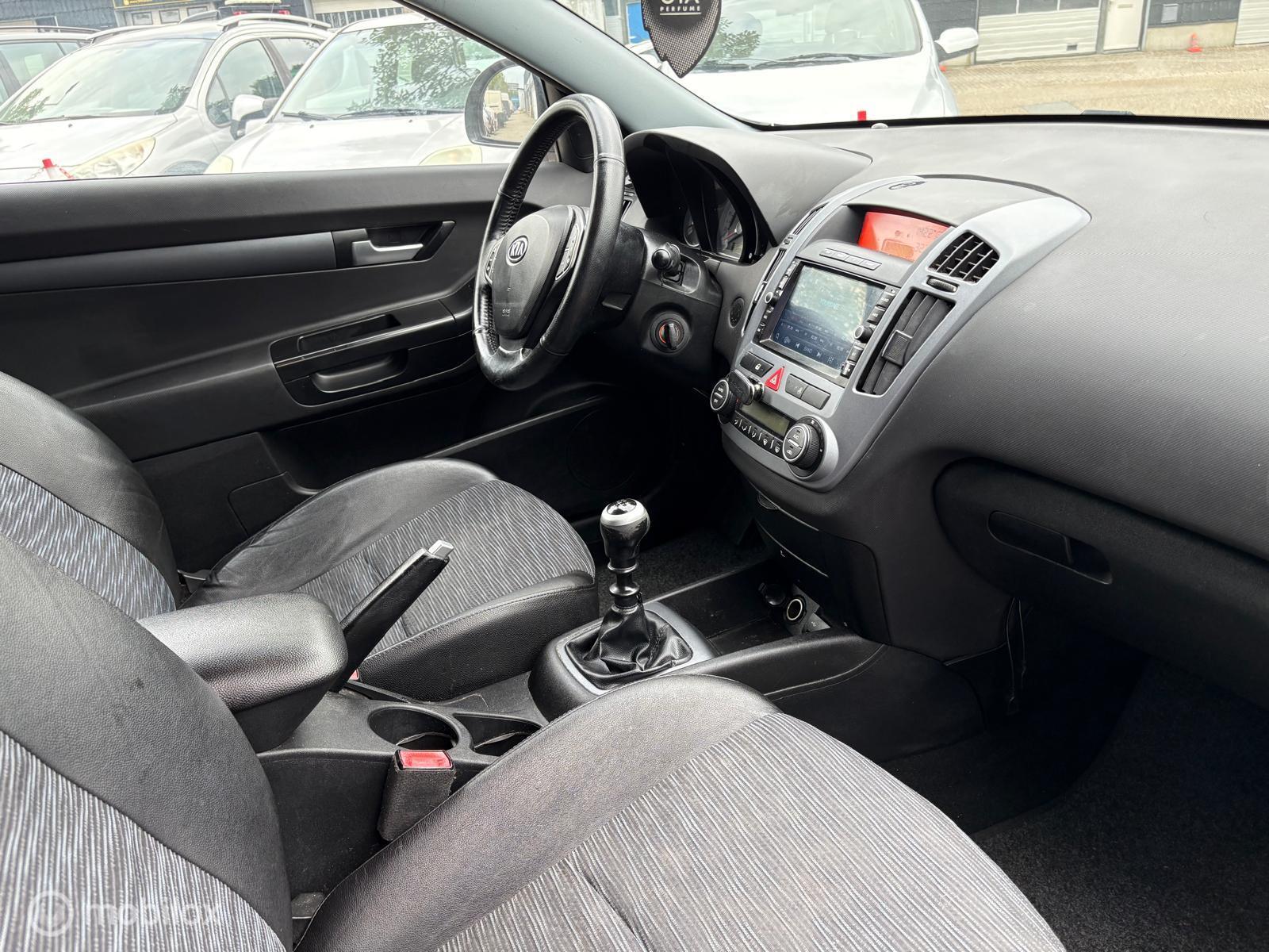 Foto van Kia Cee D