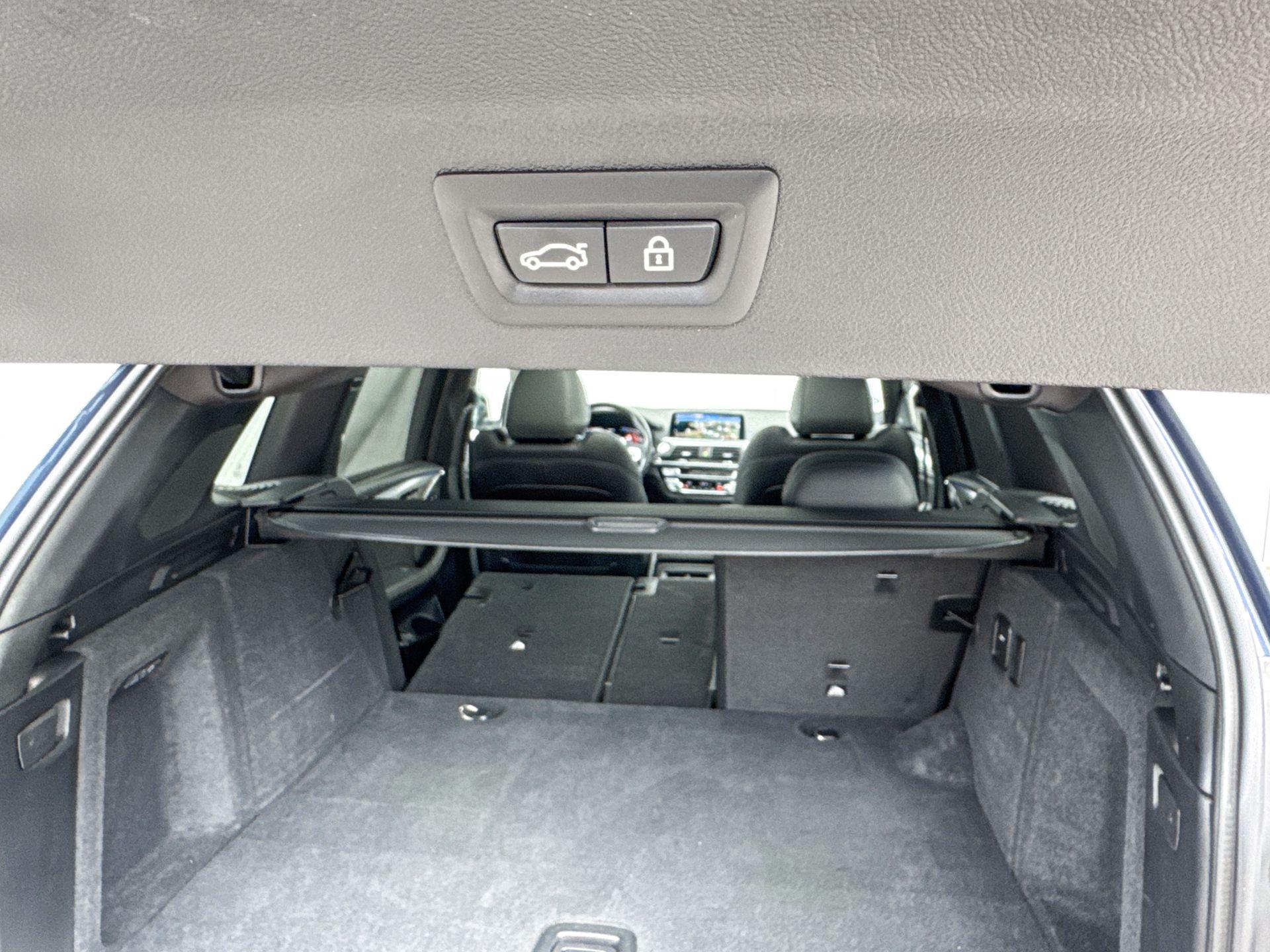Foto van BMW X3 Xdrive30e