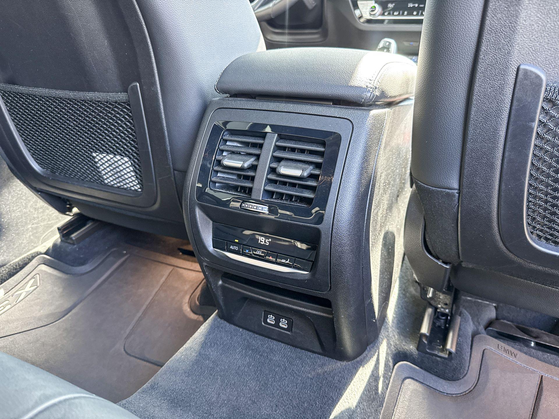 Foto van BMW X3 Xdrive30e
