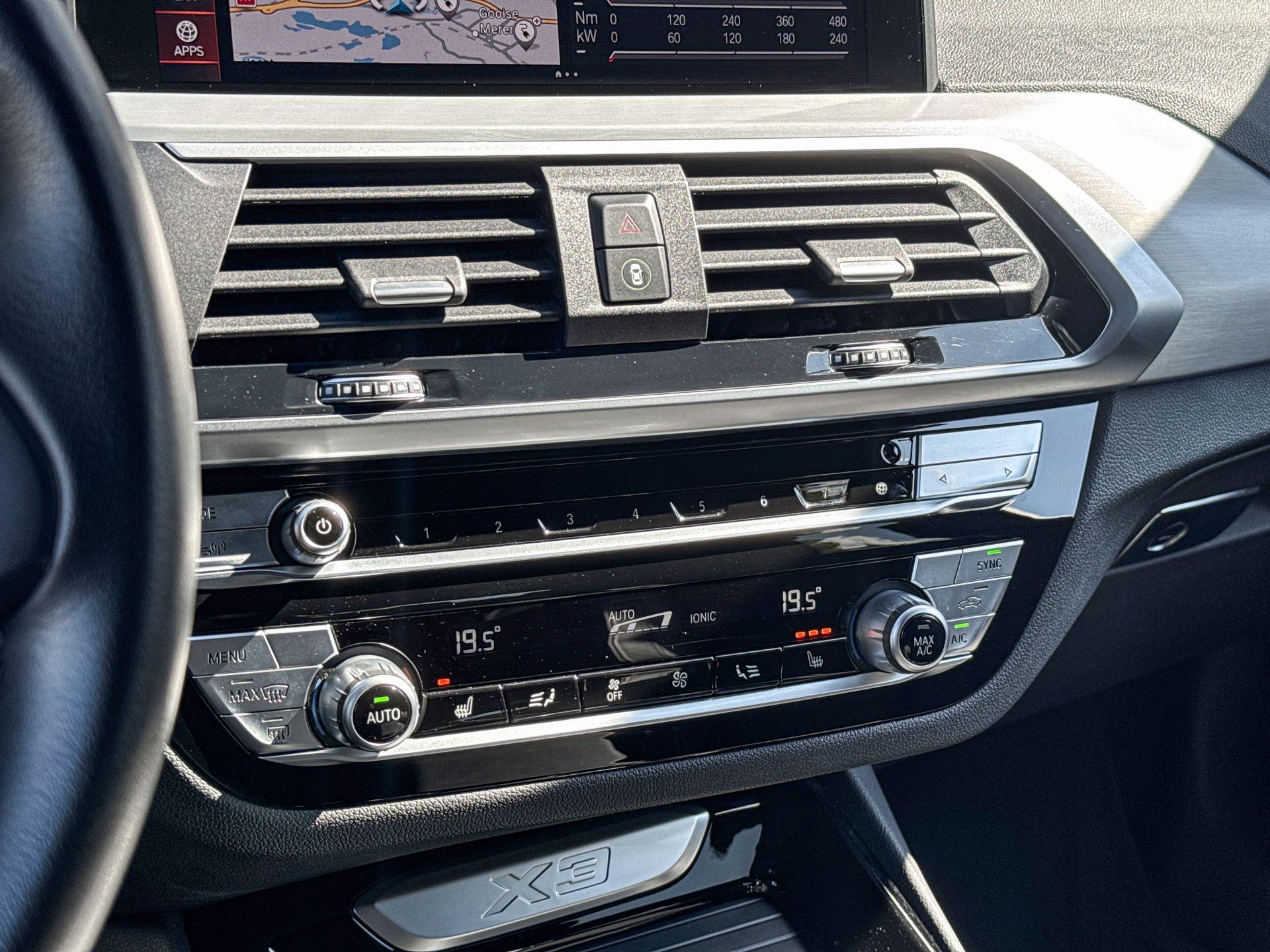 Foto van BMW X3 Xdrive30e