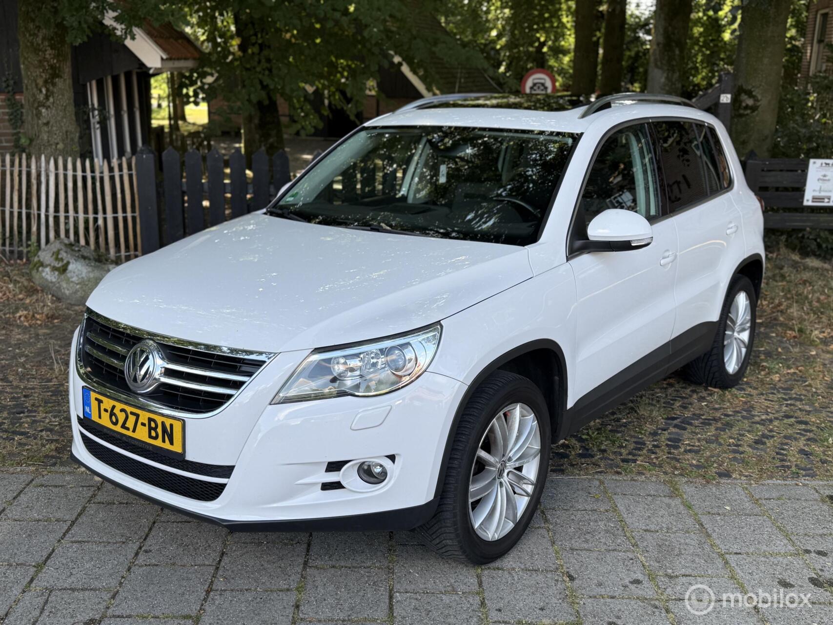 Volkswagen Tiguan 2.0 TSI Comfort&Design 4X4 Beurt APK New! 2009 - voorkant