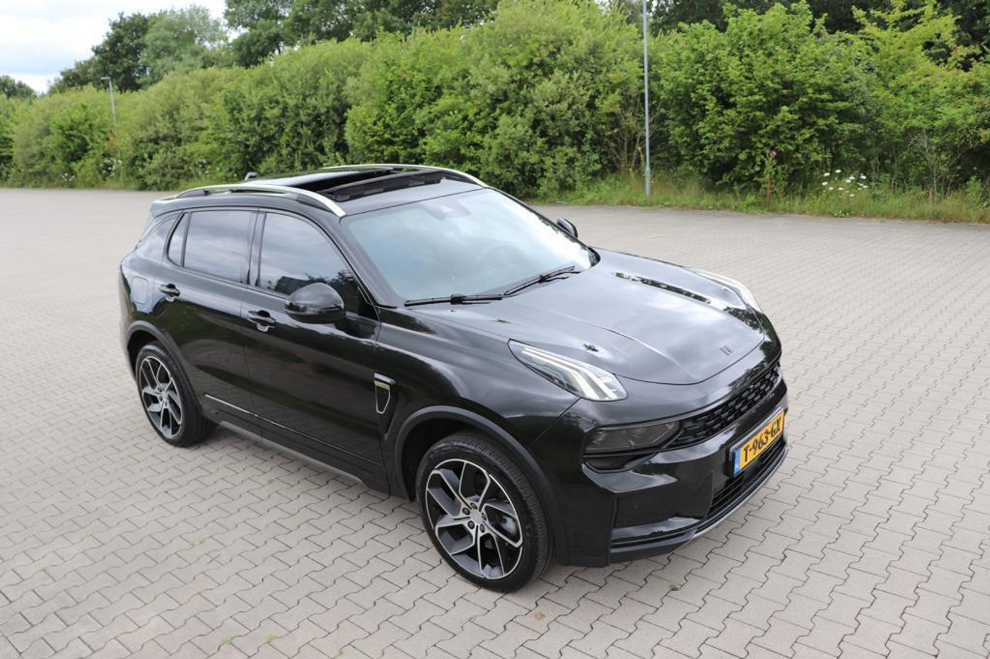Foto van Lynk&co LYNK & Co 01