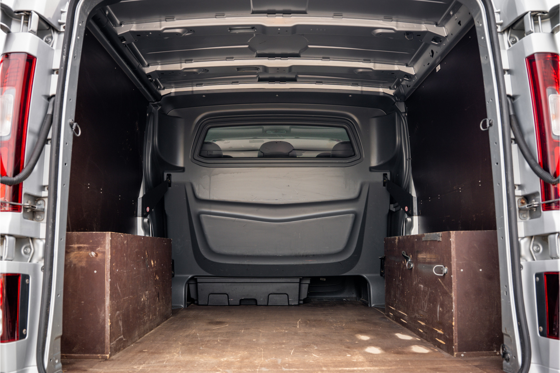 Foto van Opel Vivaro-b
