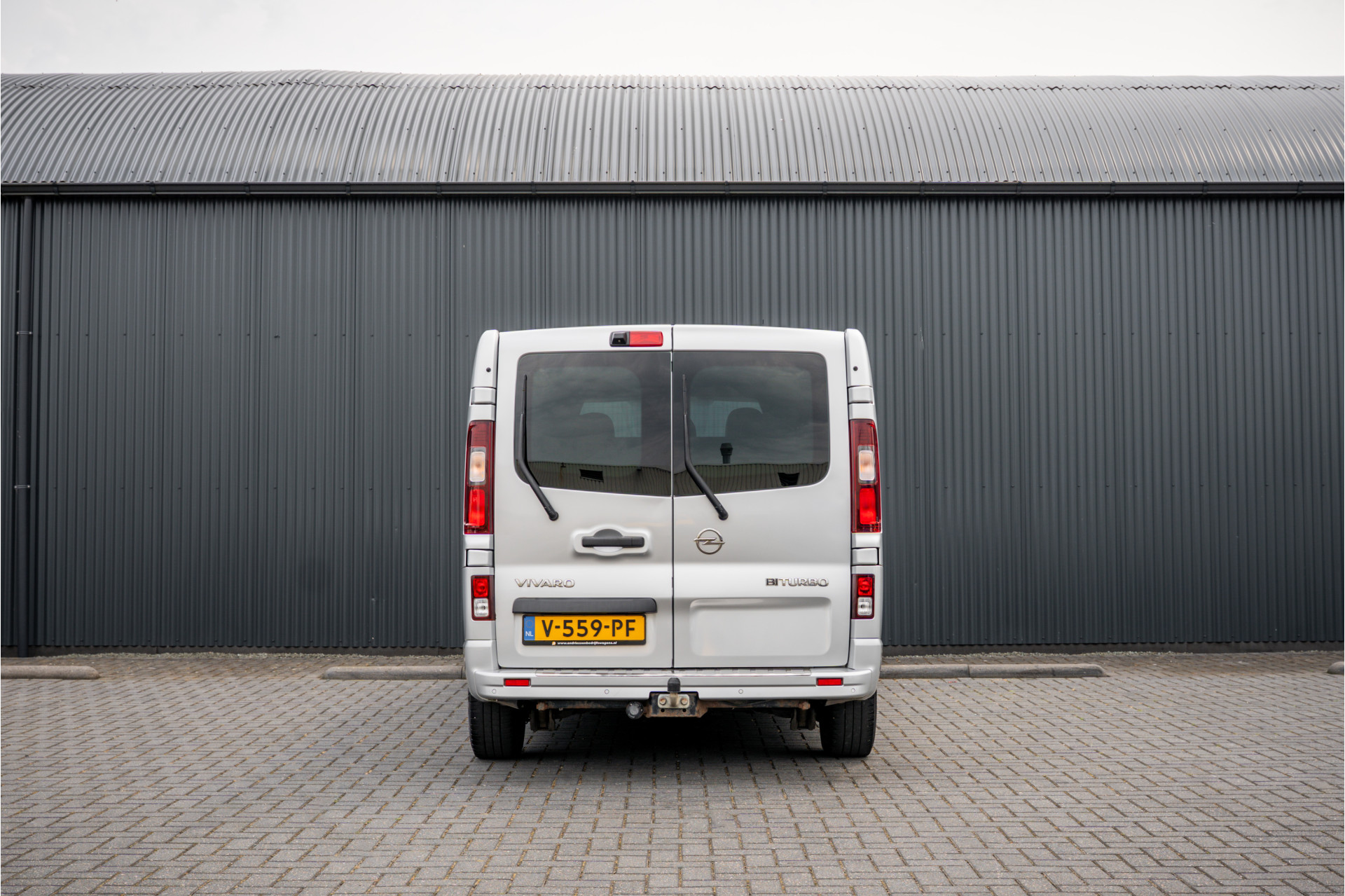 Foto van Opel Vivaro-b