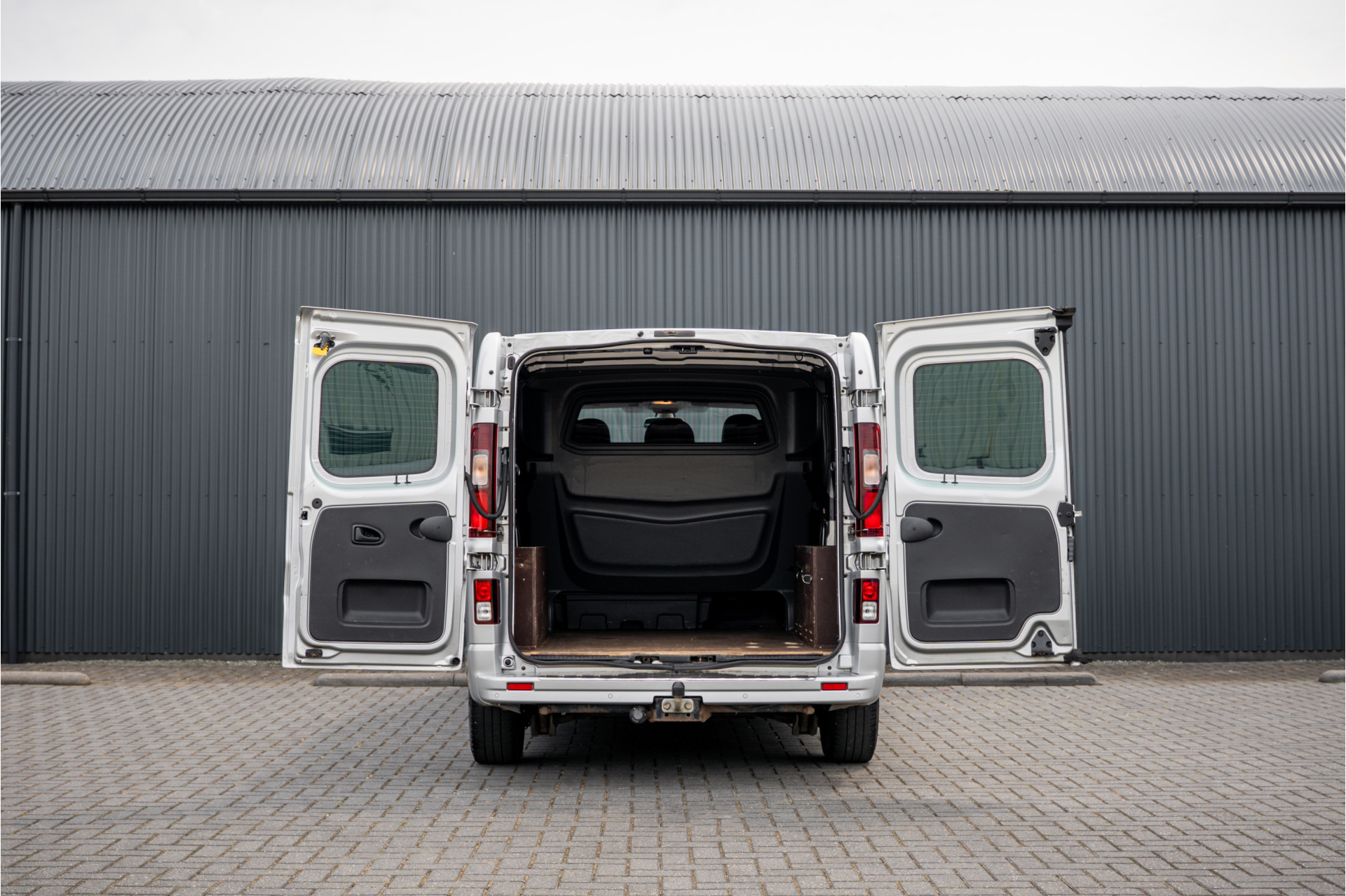 Foto van Opel Vivaro-b