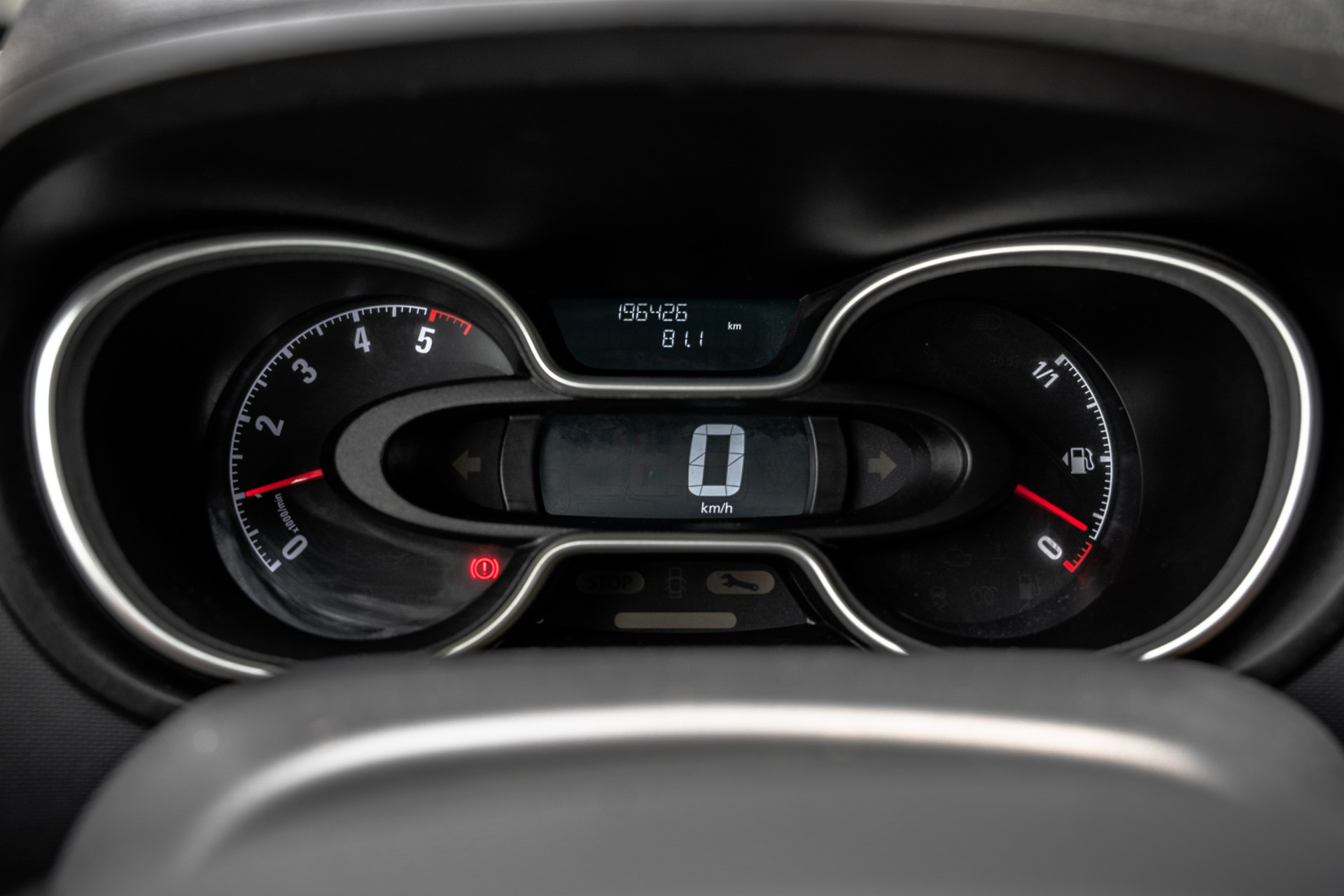 Foto van Opel Vivaro-b