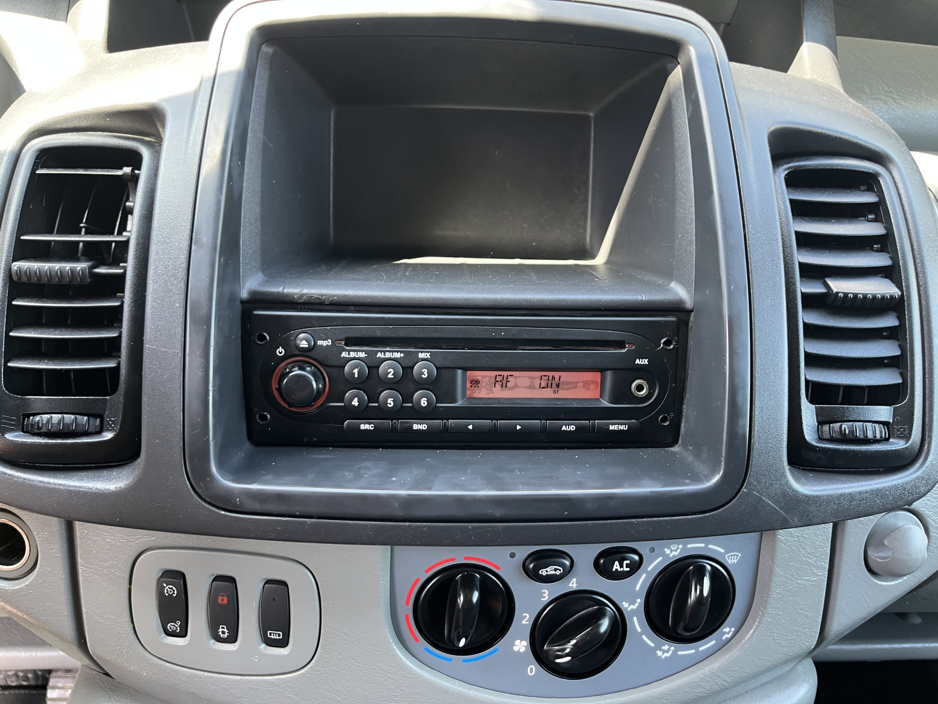 Foto van Opel Vivaro