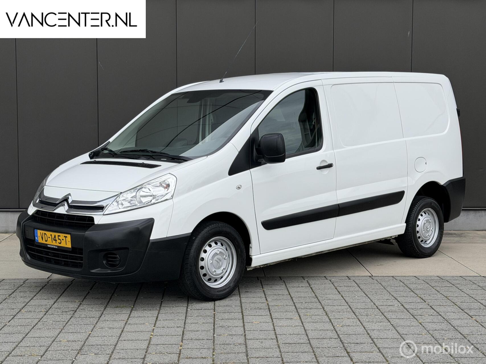 Citroen Jumpy 1.6 HDI 90PK Airco Trekhaak NIEUWE APK 2013 - voorkant
