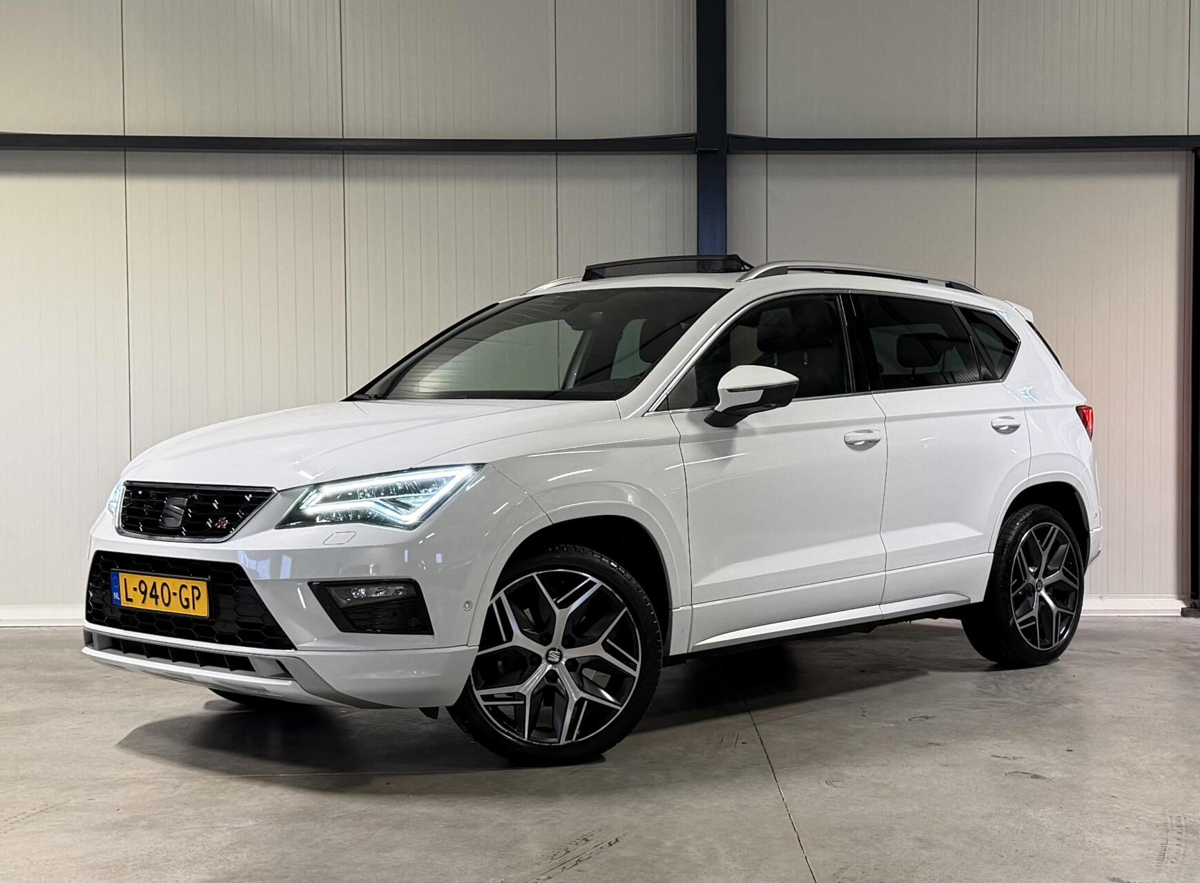 Seat Ateca 1.5 TSI FR 150PK Pano Virtual Leer Trekhaak Sfeer 2020 - voorkant