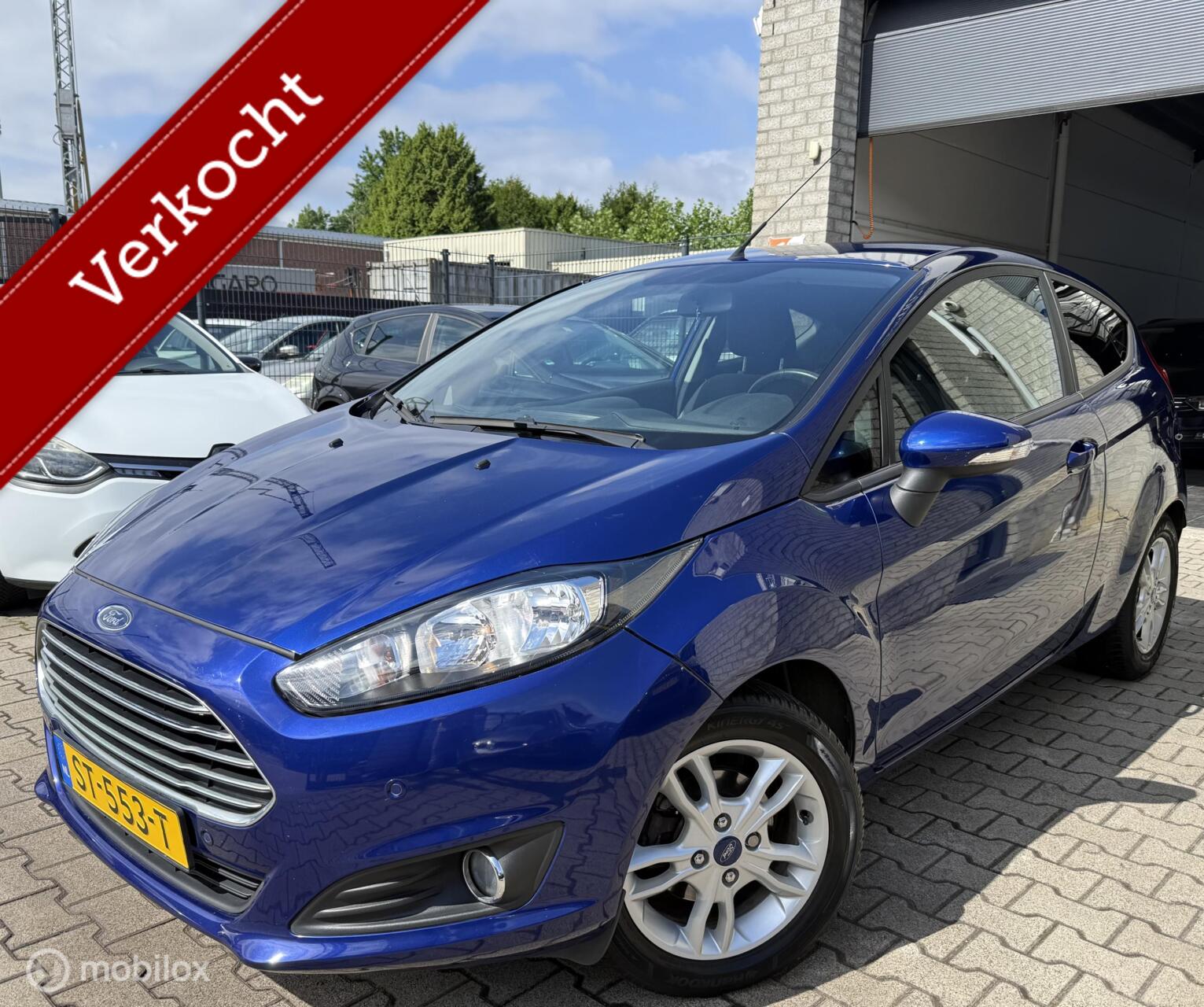 Ford Fiesta 1.0 Titanium / BJ 2015 / 107.000KM / N.A.P 2015 - voorkant