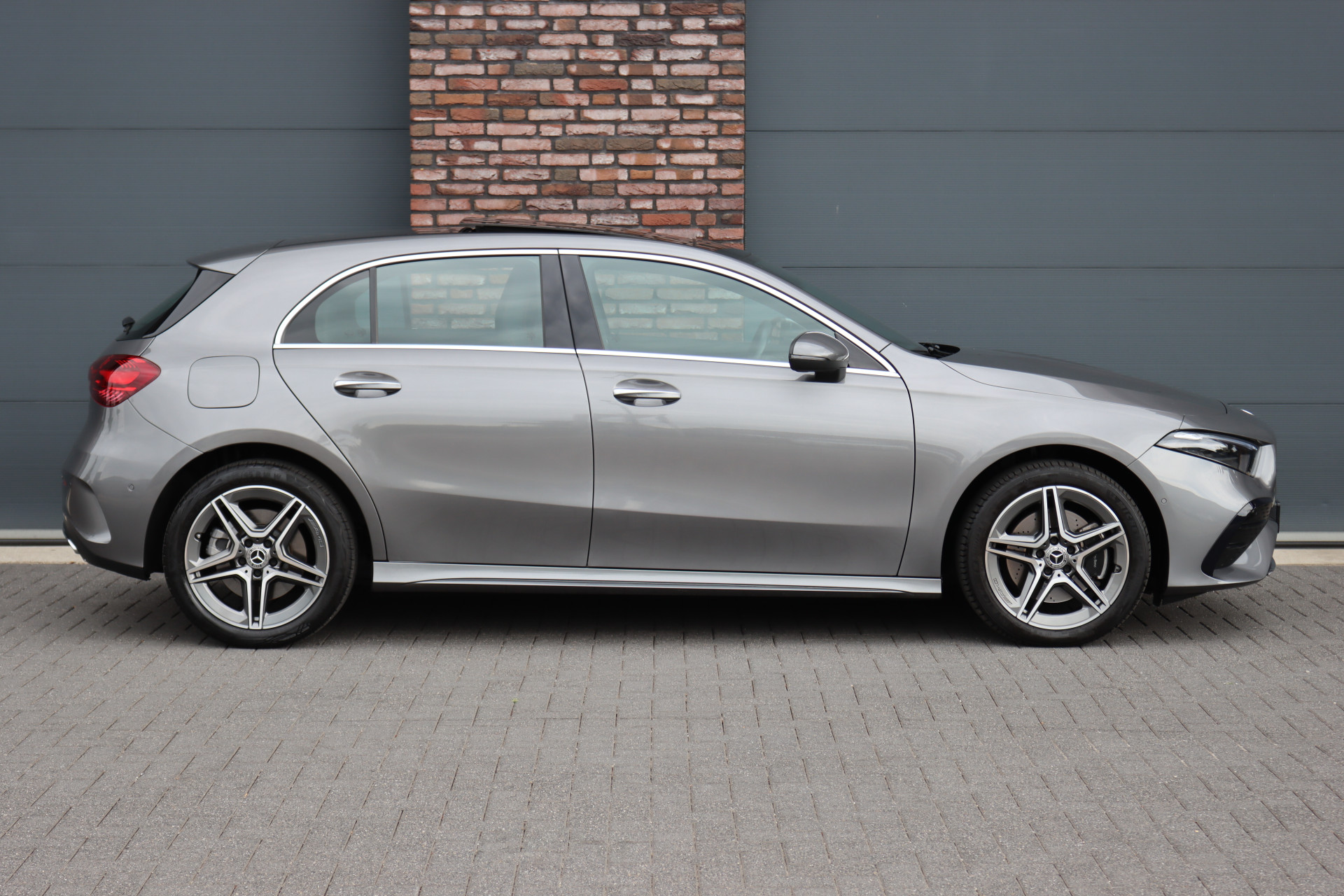 Foto van Mercedes-Benz A 250 E