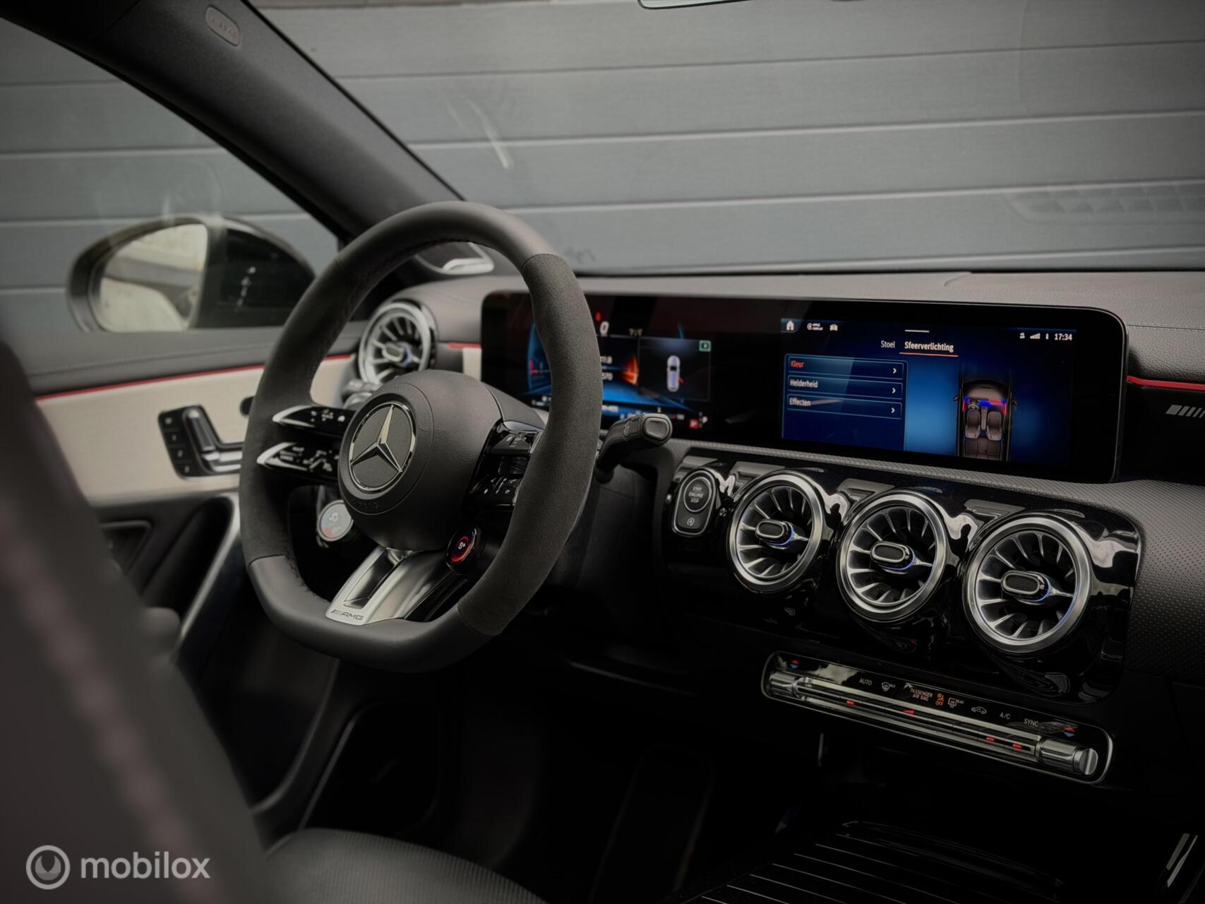 Foto van Mercedes-Benz AMG A 45 S 4matic+