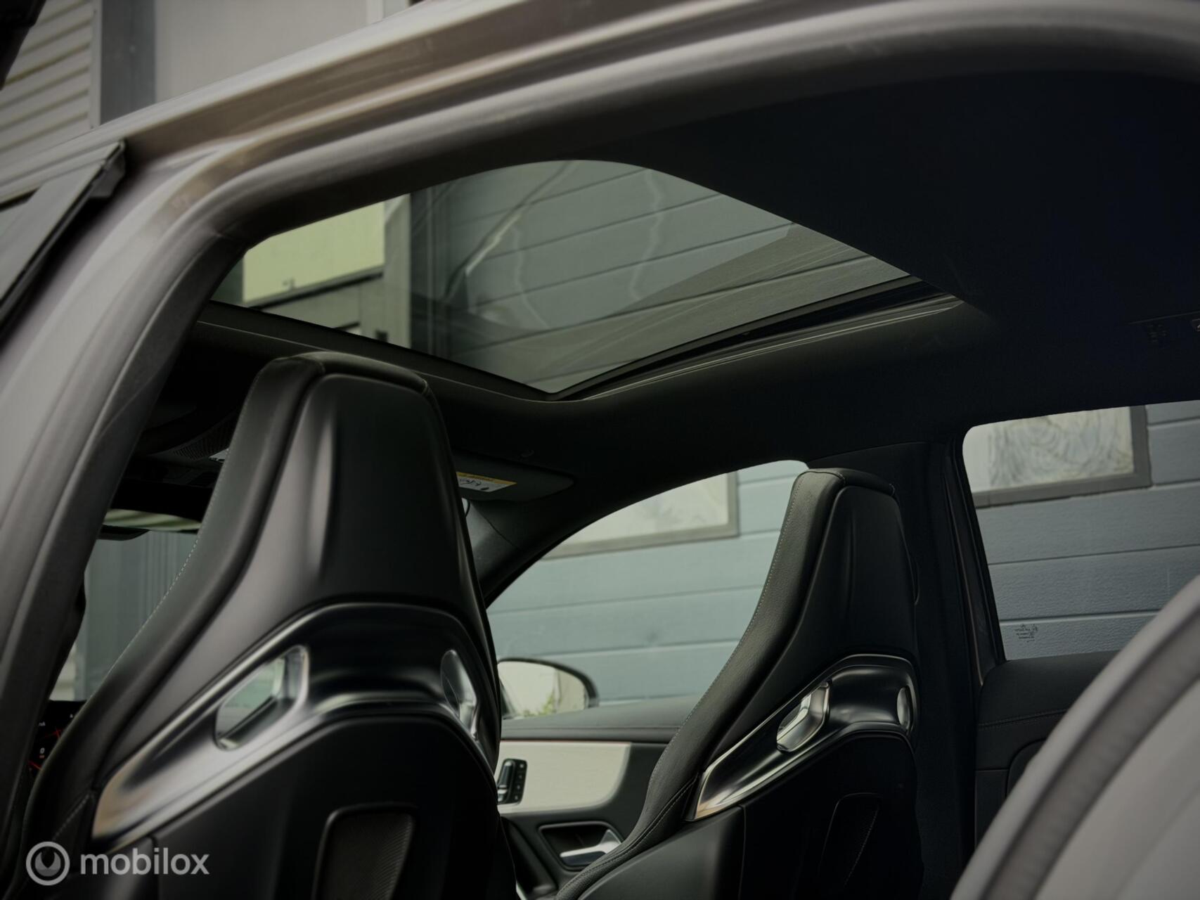 Foto van Mercedes-Benz AMG A 45 S 4matic+