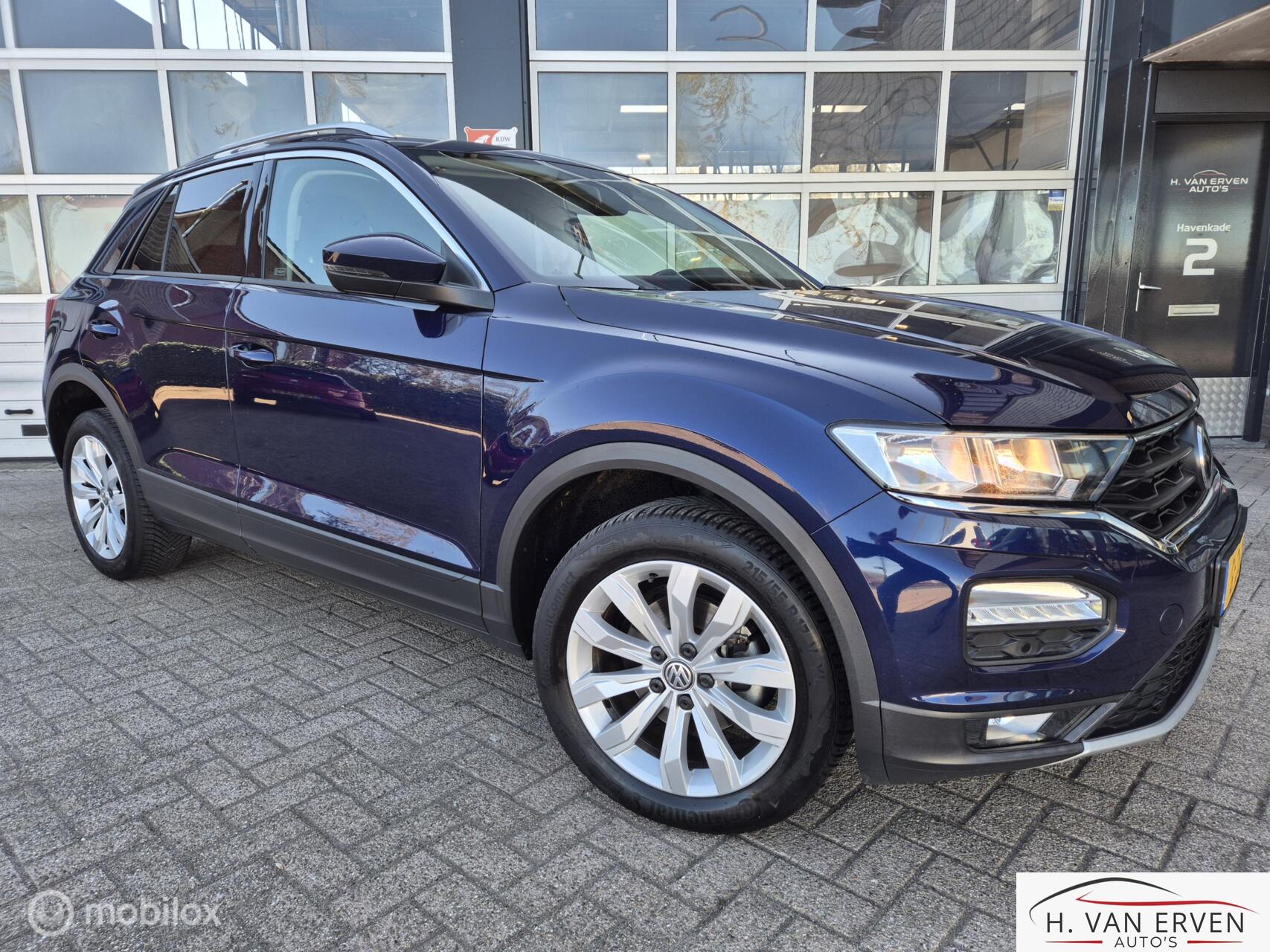 Volkswagen T-roc 1.0 TSI Style APPLE CARPLAY 17" PDC NAP 2019 - voorkant