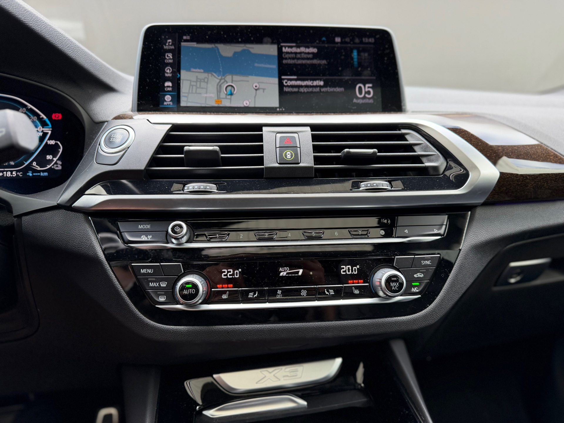 Foto van BMW X3 Xdrive30e