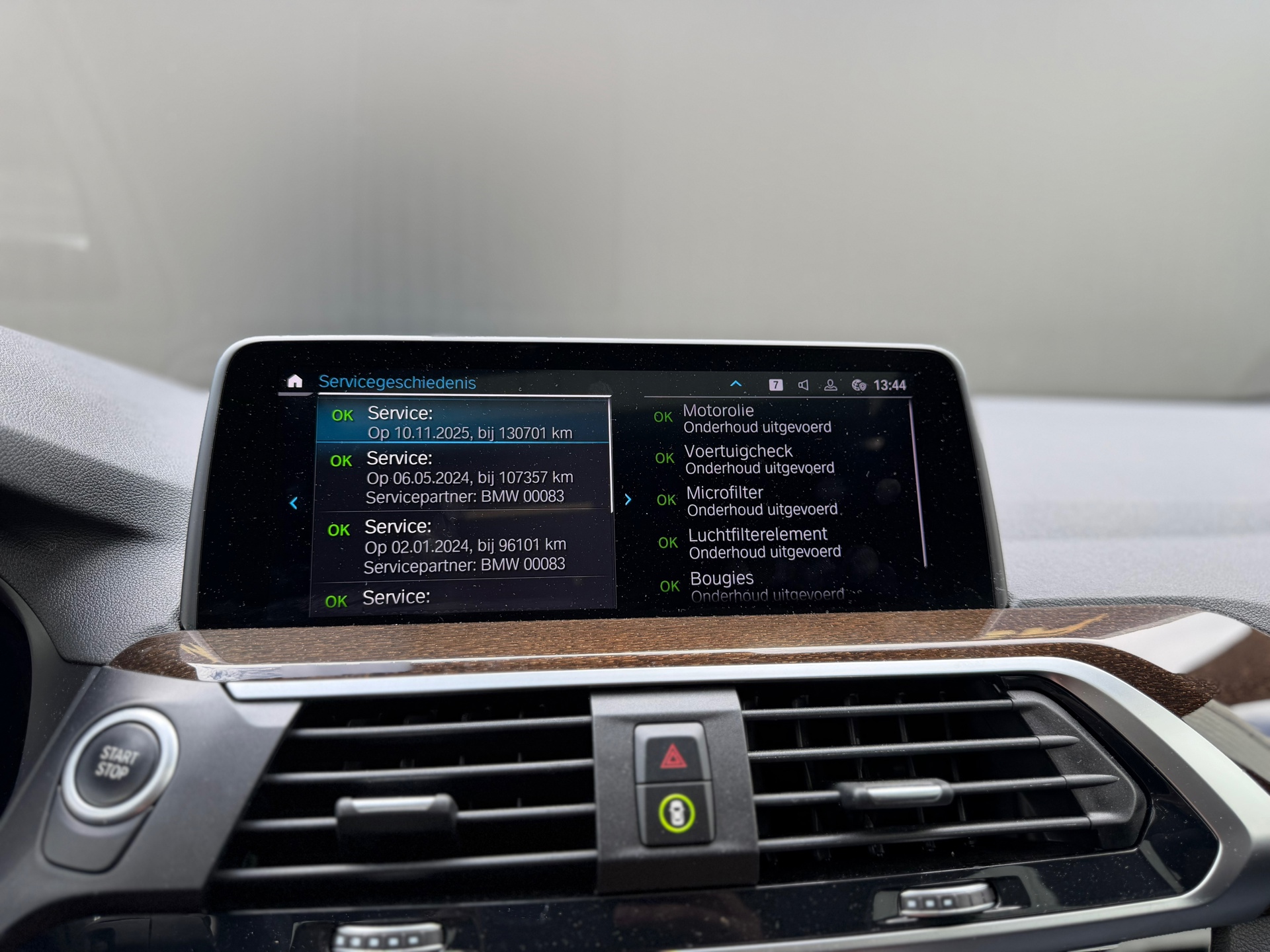 Foto van BMW X3 Xdrive30e