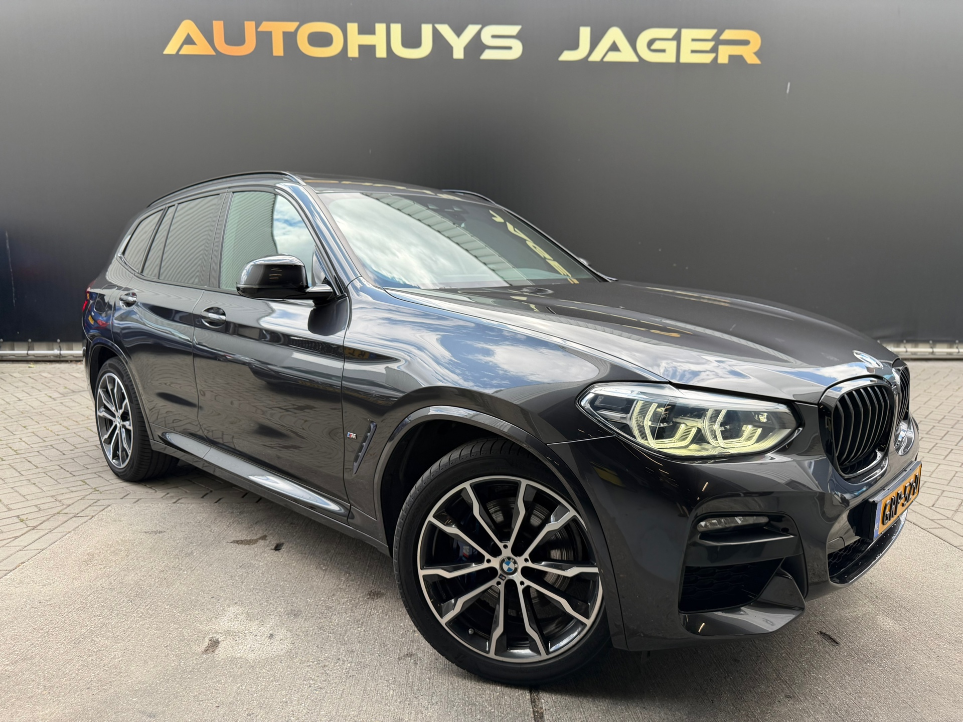Foto van BMW X3 Xdrive30e
