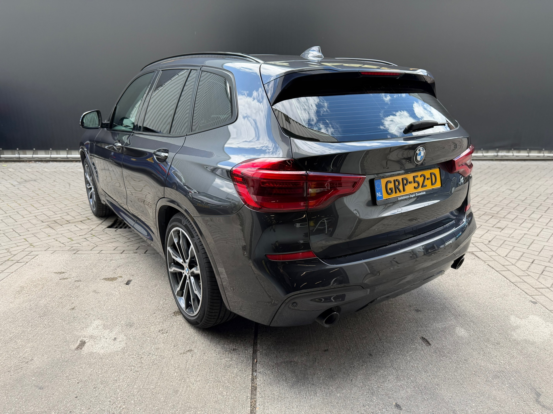 Foto van BMW X3 Xdrive30e