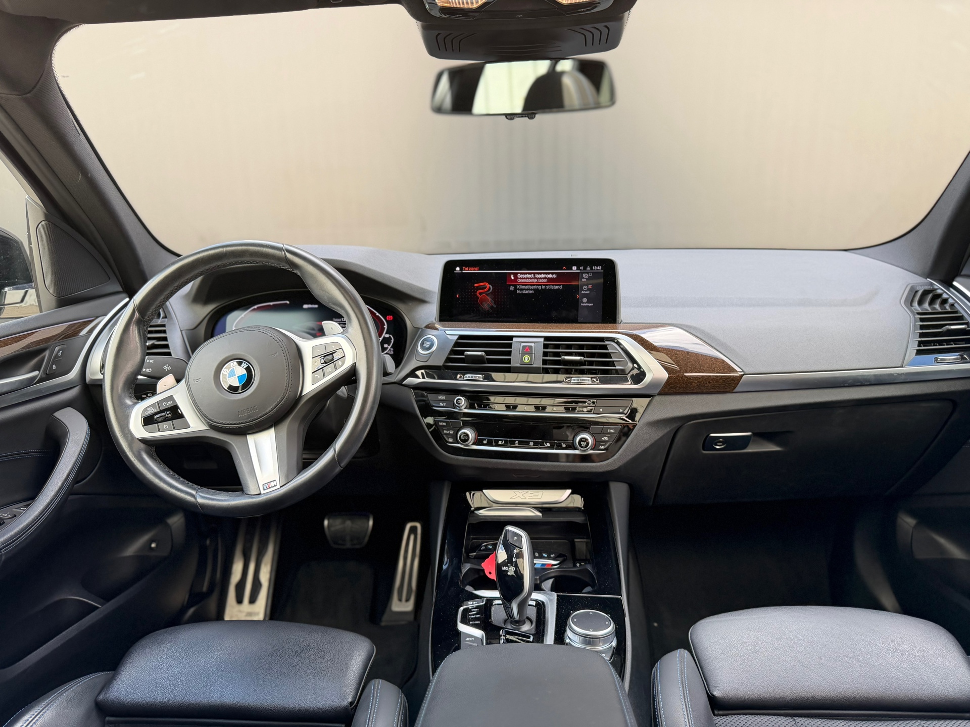 Foto van BMW X3 Xdrive30e