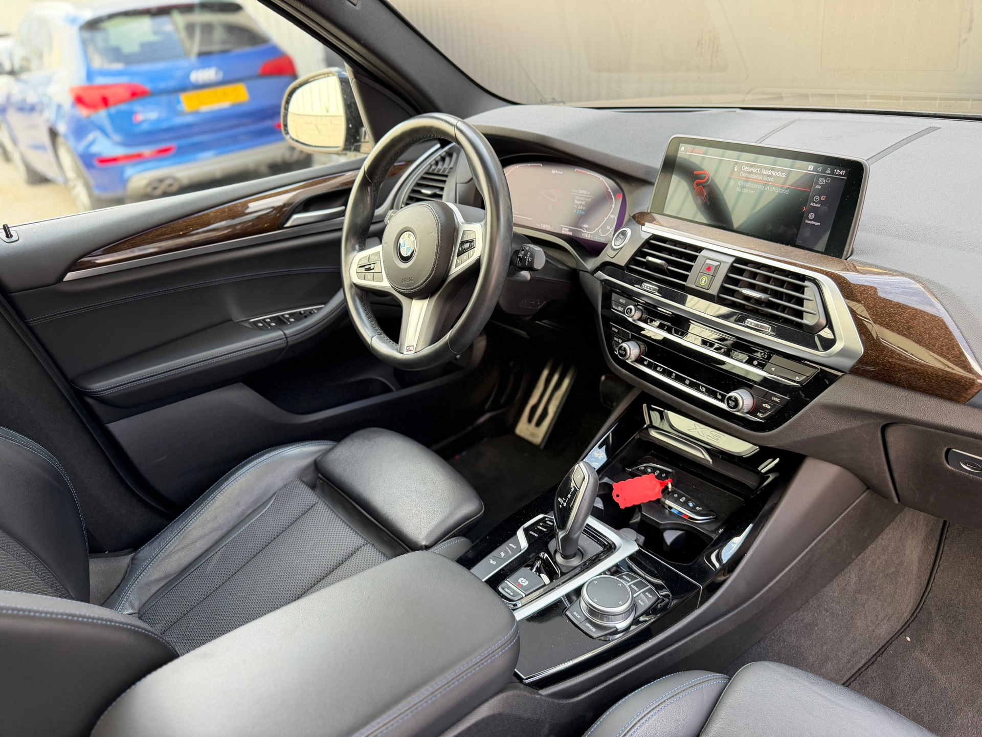 Foto van BMW X3 Xdrive30e