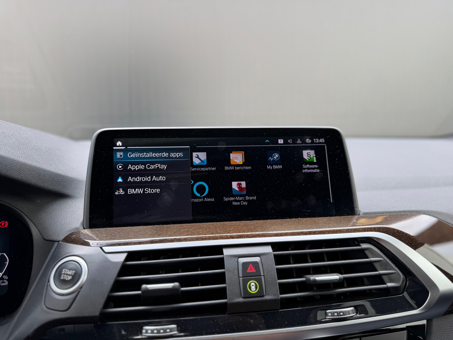 Foto van BMW X3 Xdrive30e