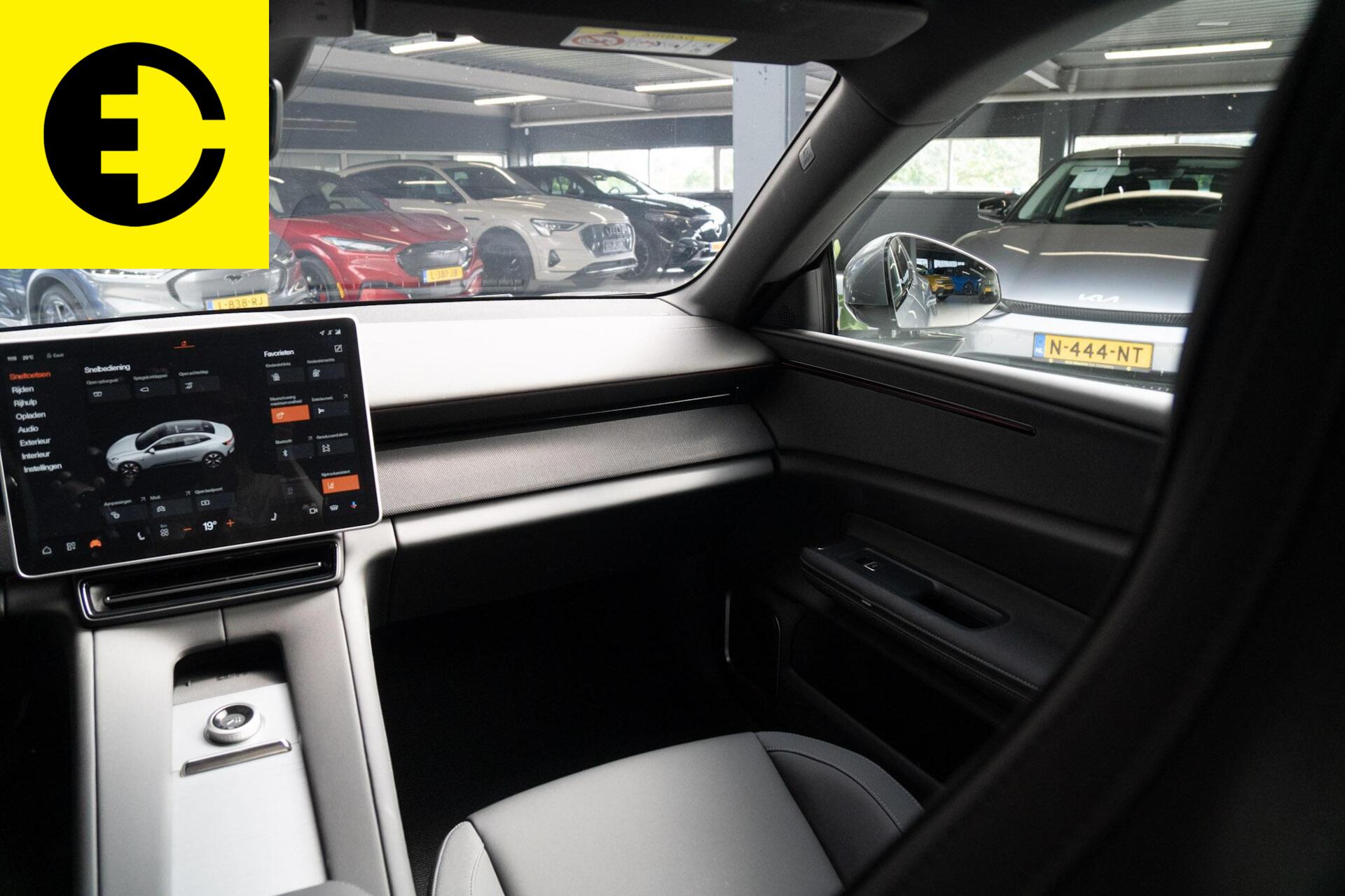 Foto van Polestar Polestar 4