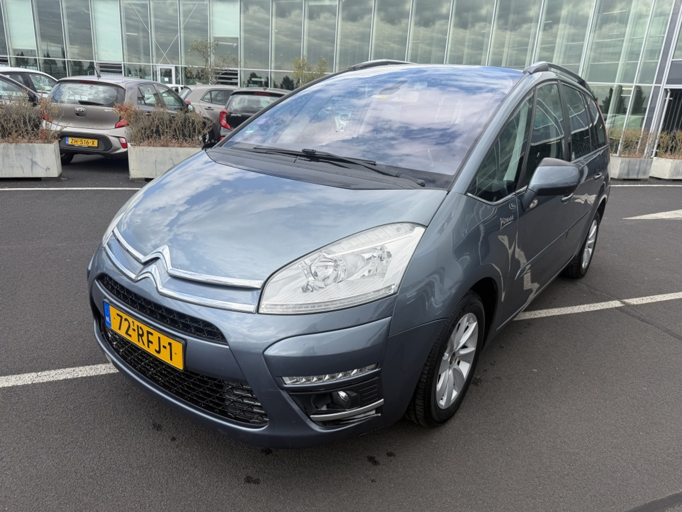 Citroen C4 Picasso 1.6 THP Lig.BnsEGS 7persoons 2011 - voorkant