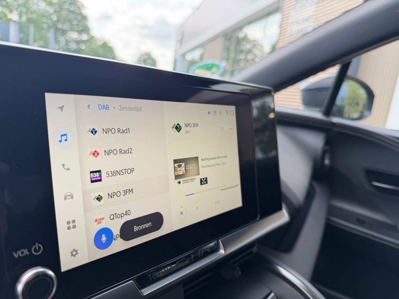 Foto van Toyota C-hr