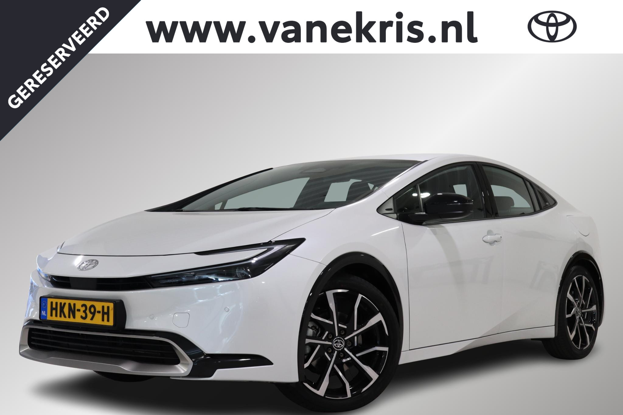 Toyota Prius Plug-in Hybrid 220 Executive, 2025 - voorkant