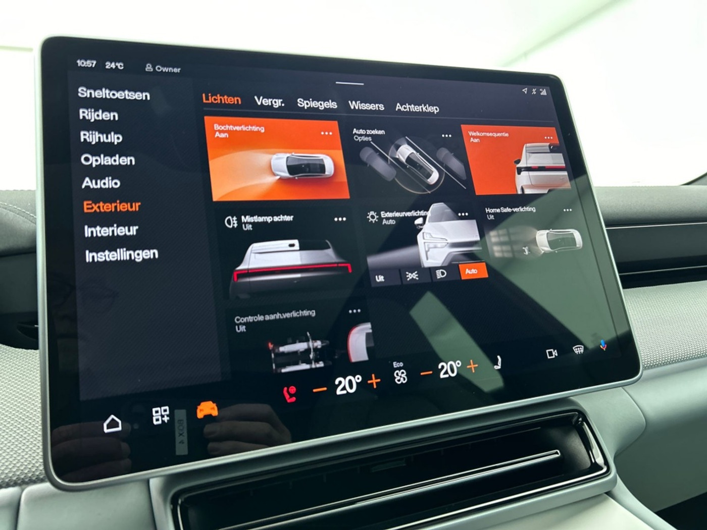 Foto van Polestar 4