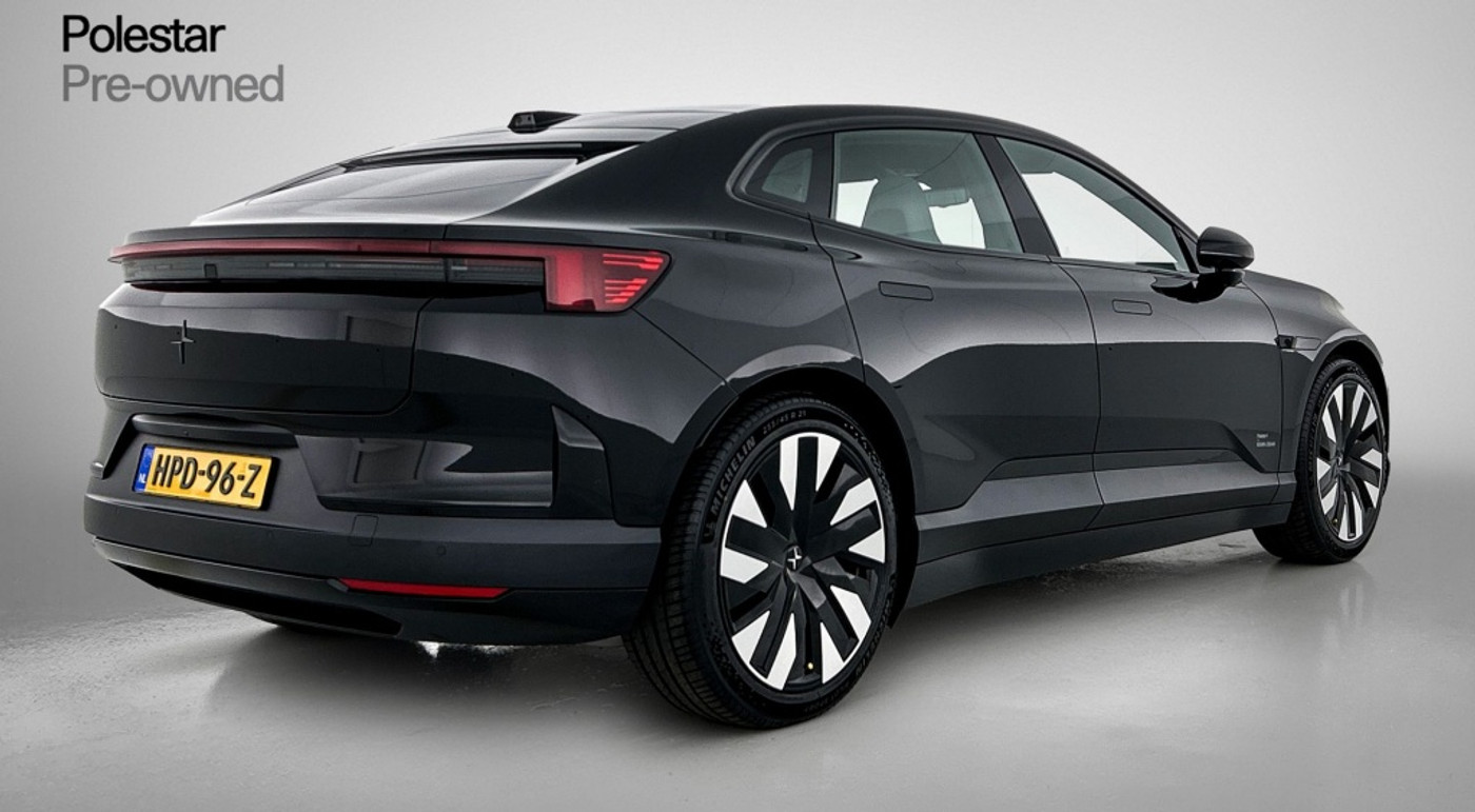Foto van Polestar 4