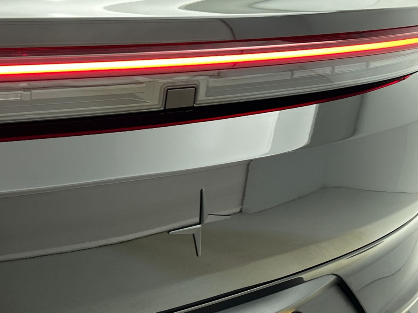 Foto van Polestar 4