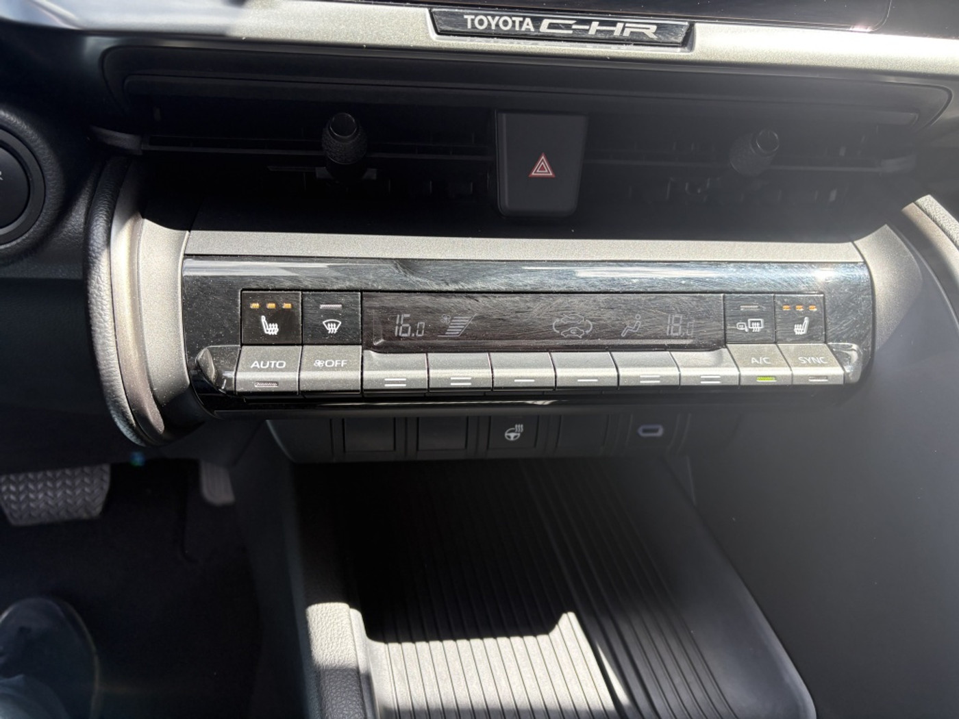 Foto van Toyota Toyota C-hr