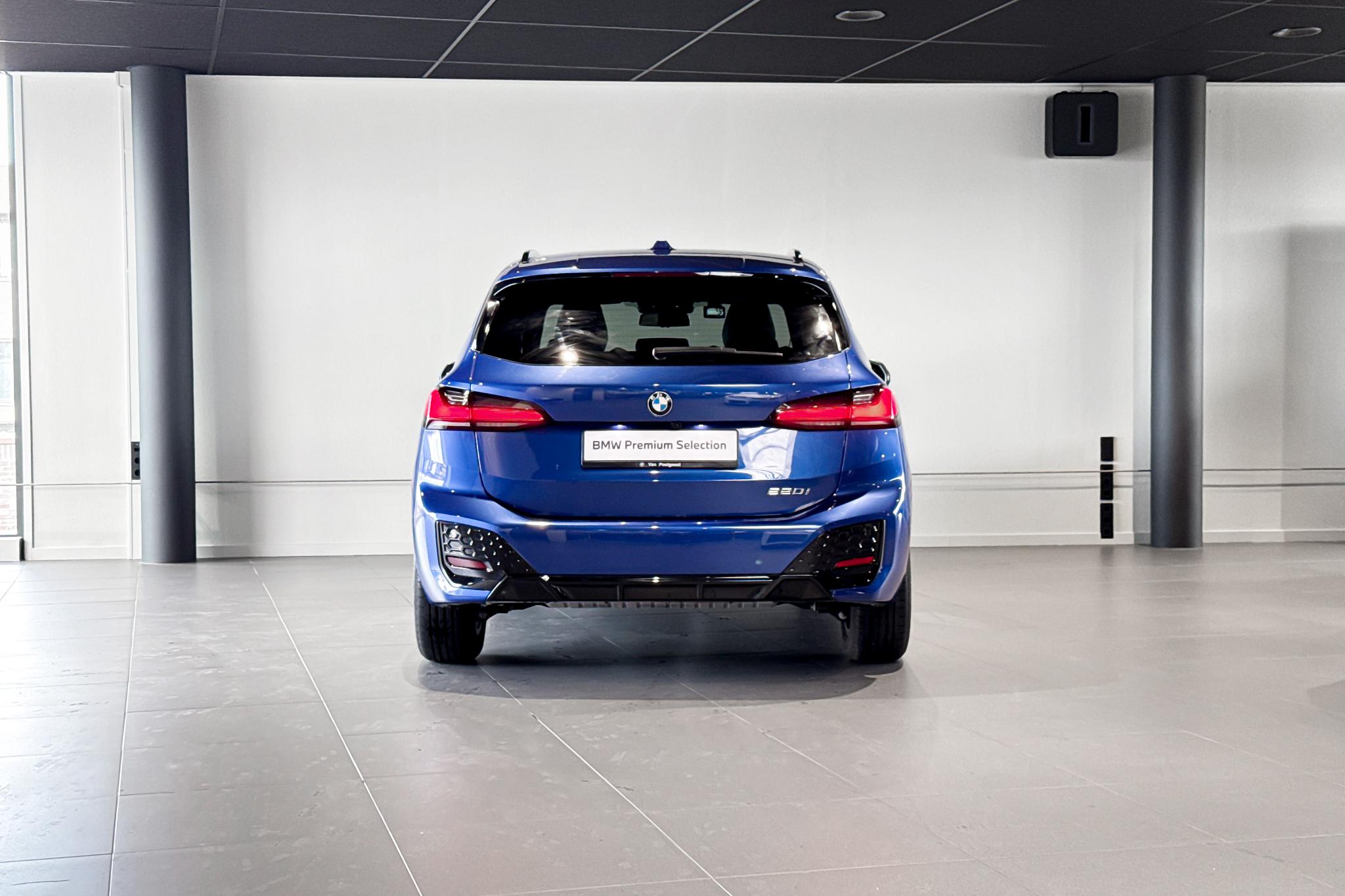 Foto van BMW 220i Active Tourer
