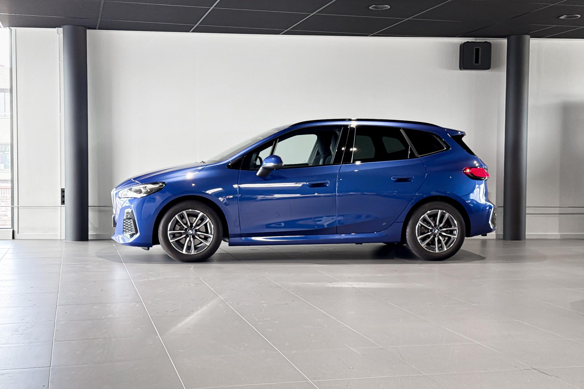 Foto van BMW 220i Active Tourer