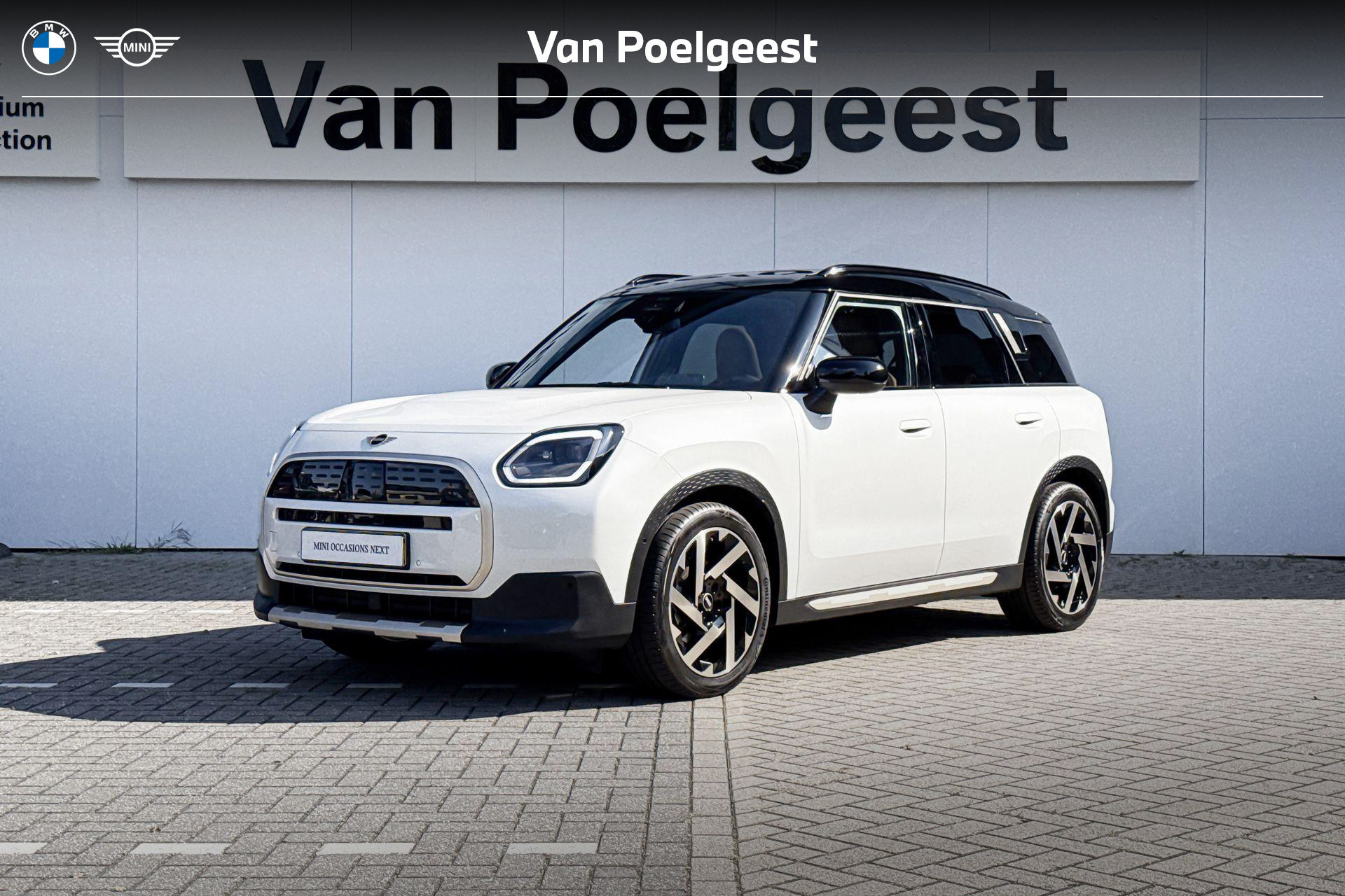Mini Countryman E E Favoured M 2025 - voorkant